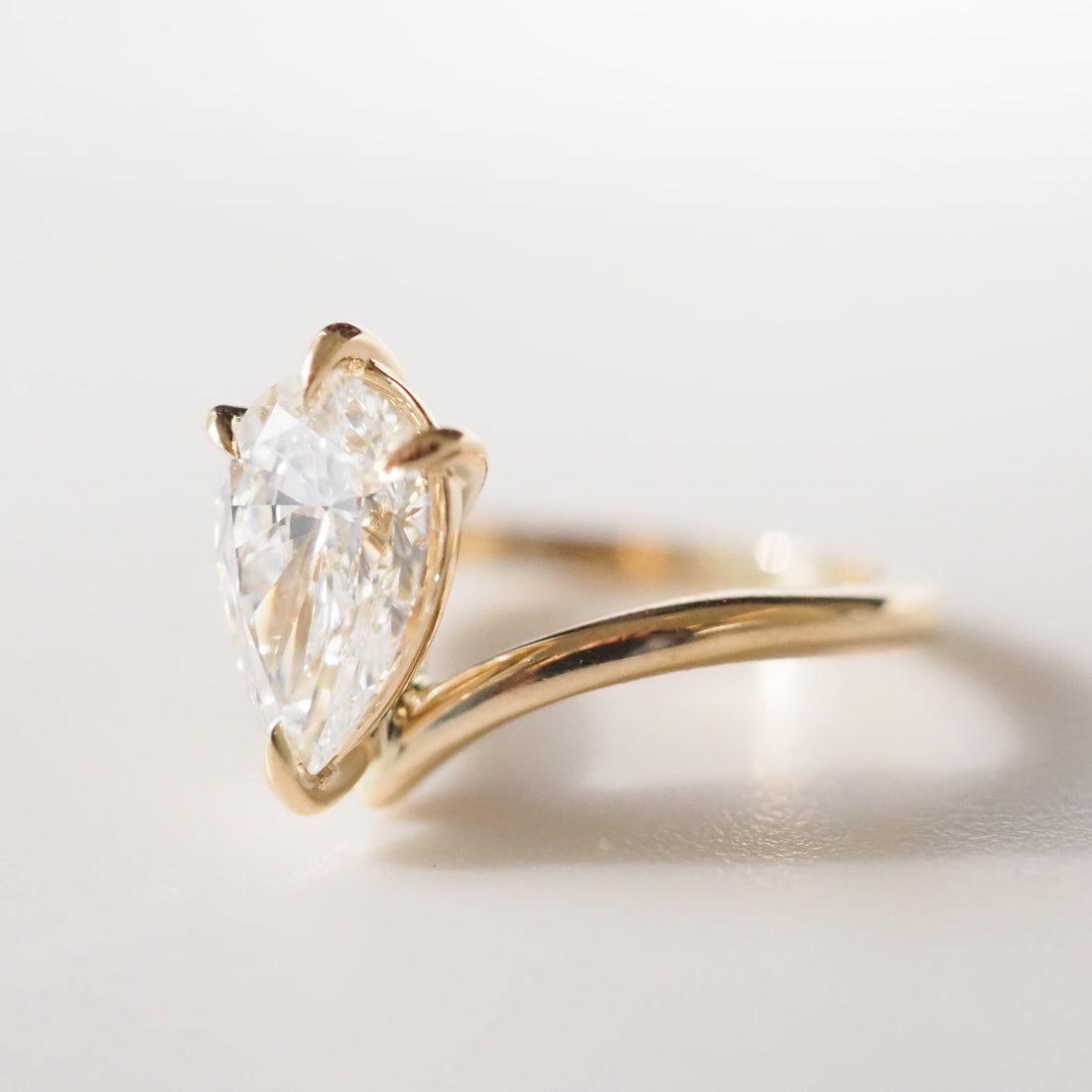 Ara | 1.5ct Pear Wishbone Solitaire Ring