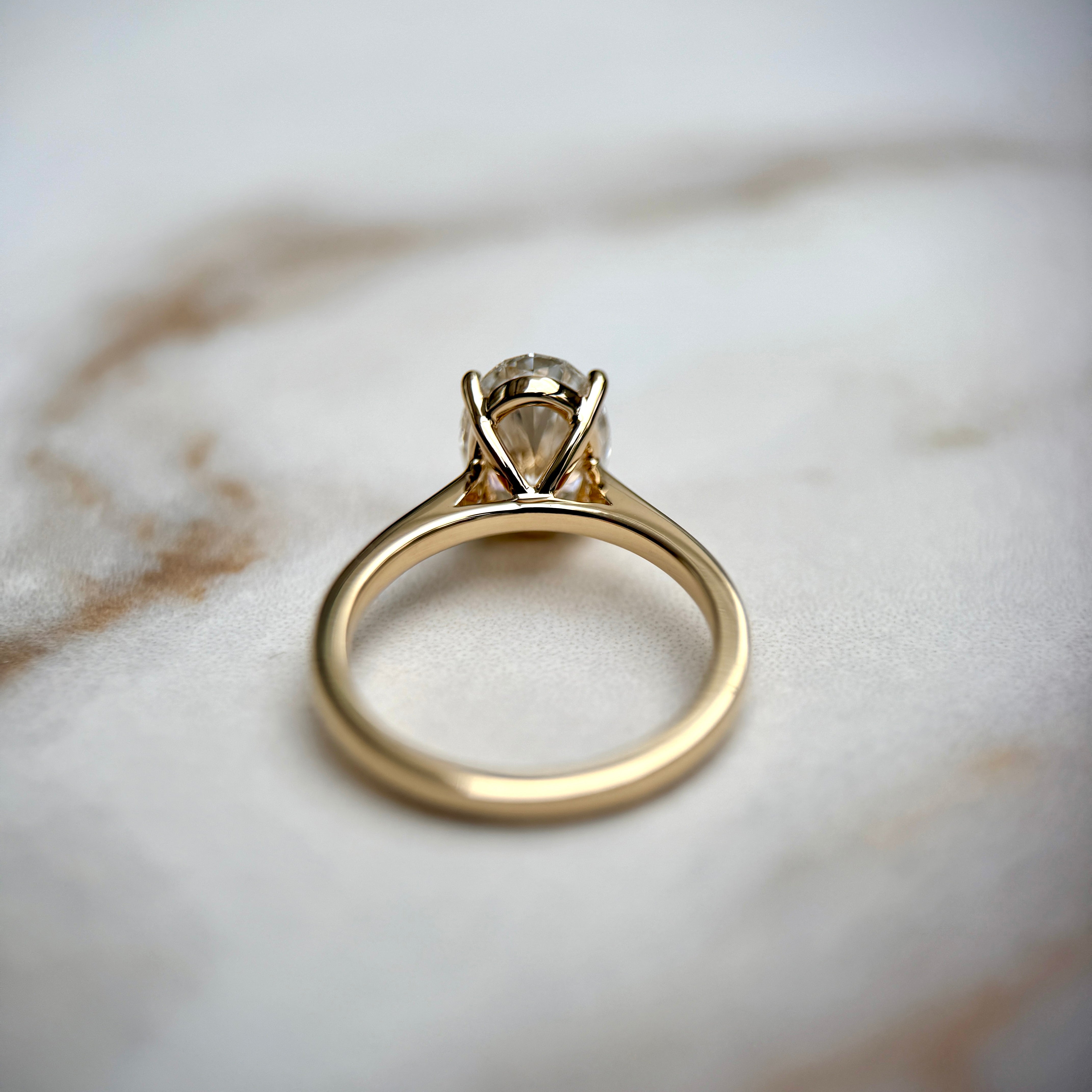 Cathedral Set Classic Oval Cut Solitaire - 1.80ct+ (9.5mm+, D/E & VVS)