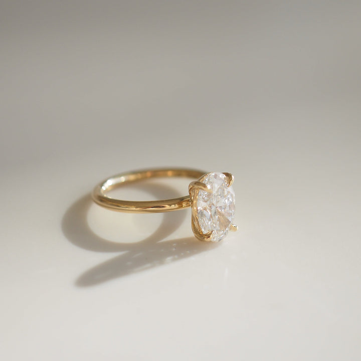 Clara | 2ct Oval Lab-Grown Diamond Solitaire Ring