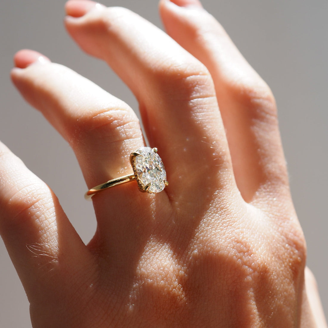 Clara | 2.6ct Oval Solitaire Ring with Hidden Halo