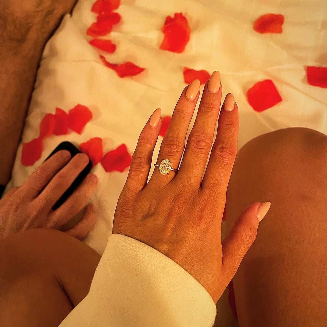 Classic Oval Cut Solitaire - 2ct+ (10mm+, D/E & VVS)