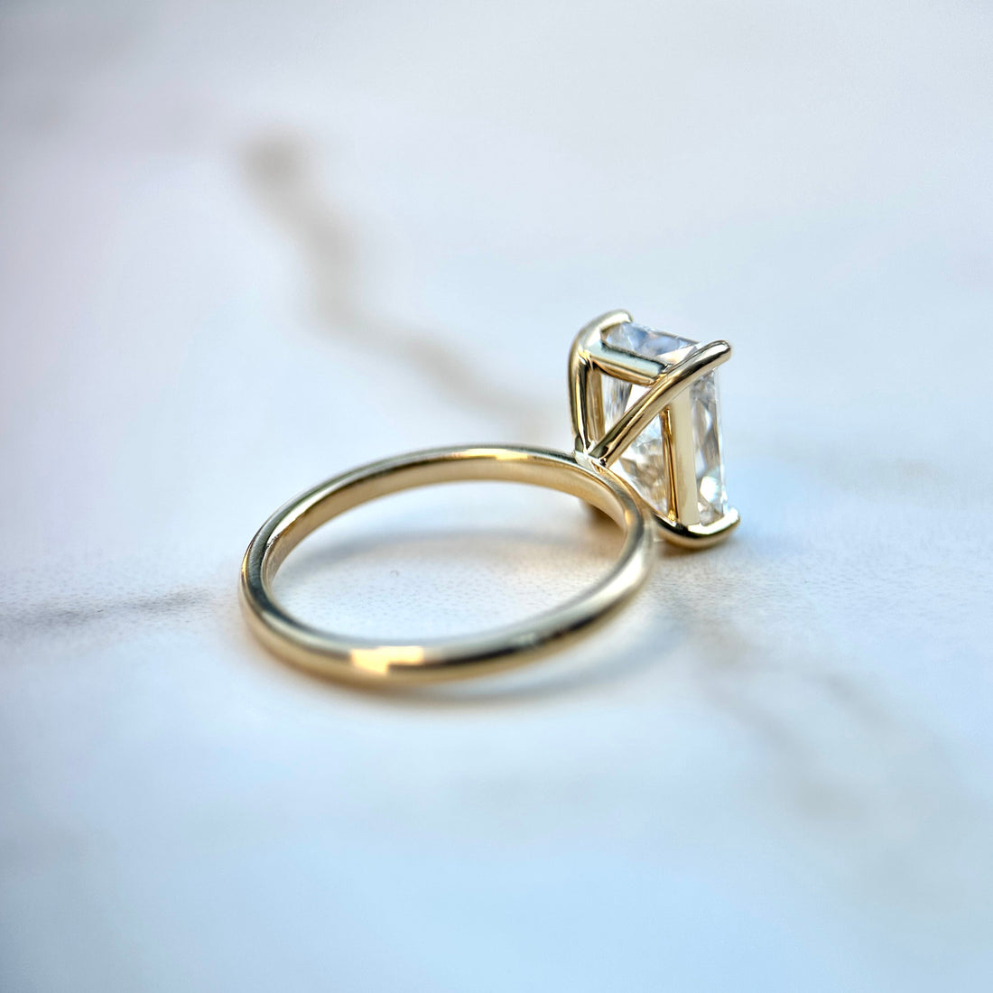 Classic Radiant Cut Solitaire - 2.50ct+ (9.5mm+, D/E & VVS)