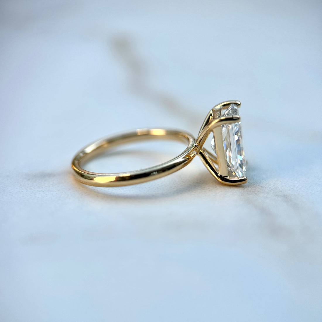 Classic Radiant Cut Solitaire - 2.50ct+ (9.5mm+, D/E & VVS)
