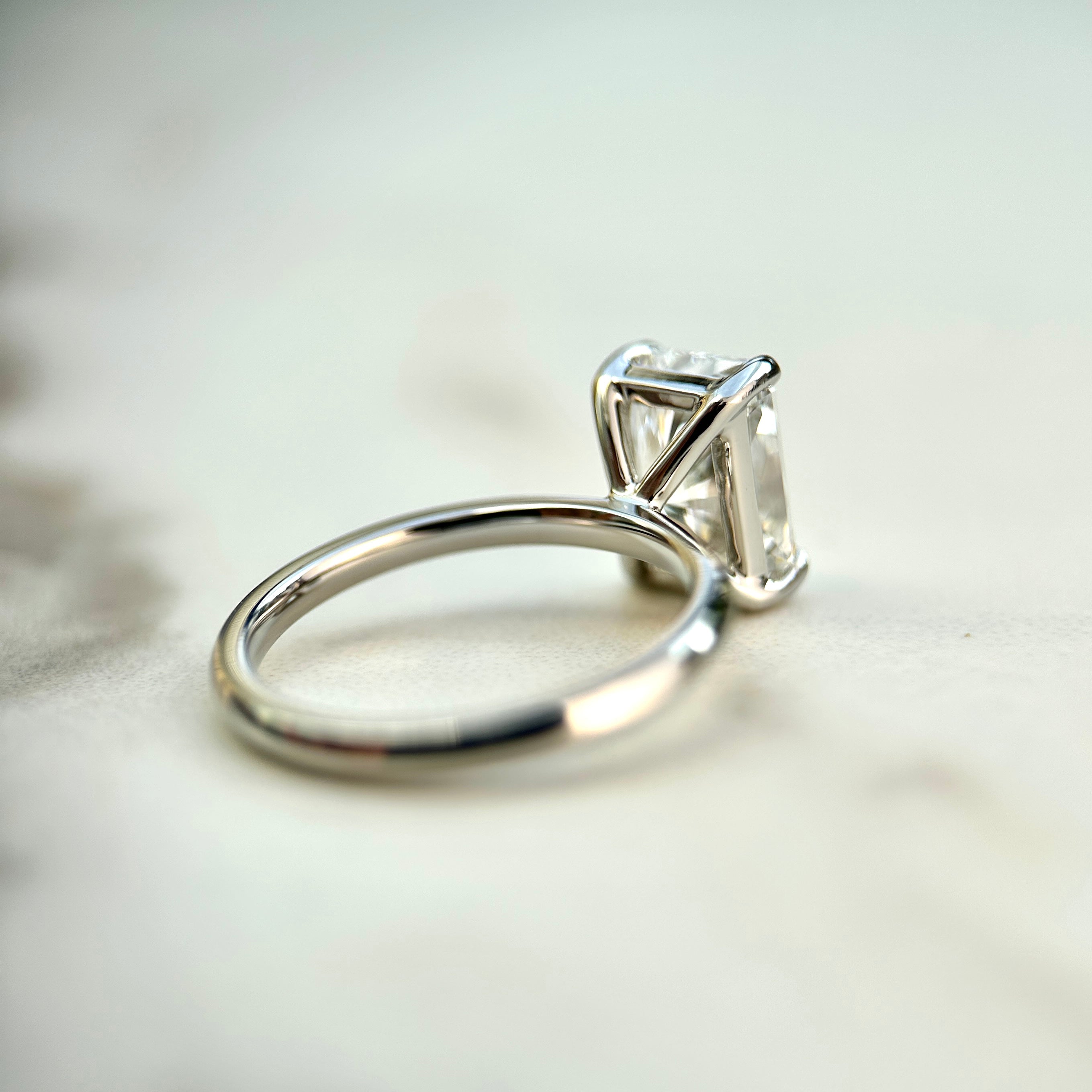 Classic Radiant Cut Solitaire - 2.50ct+ (9.5mm+, D/E & VVS)