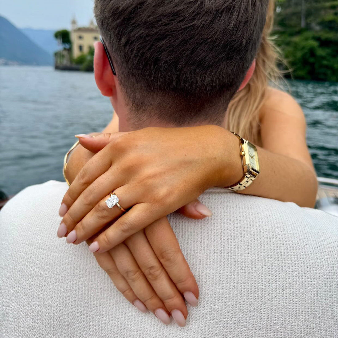 Classic Radiant Cut Solitaire - 2.50ct+ (9.5mm+, D/E & VVS)