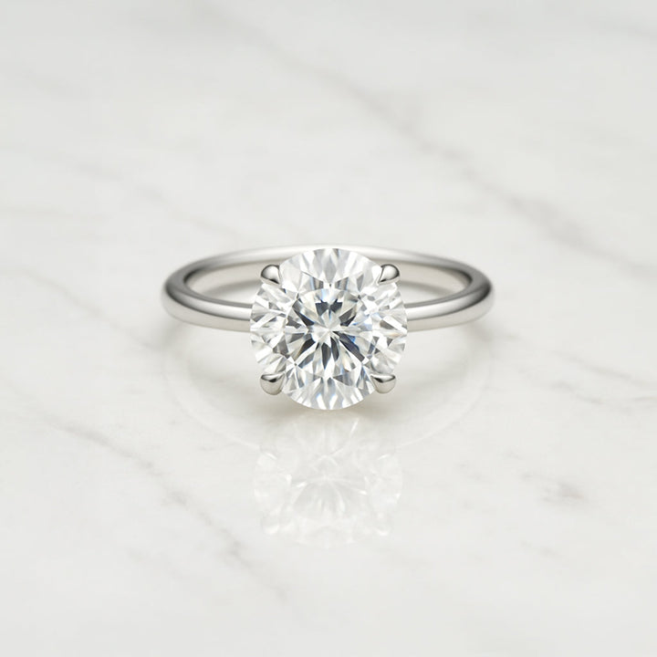 Classic Round Cut Solitaire (4 prong) - 2ct+ (8.2mm+, D/E & VVS)