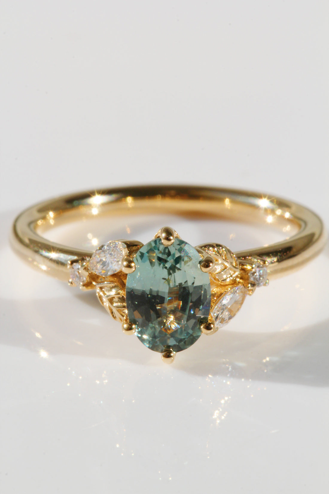 1.0 Oval Teal Green Montana Sapphire Tuscany