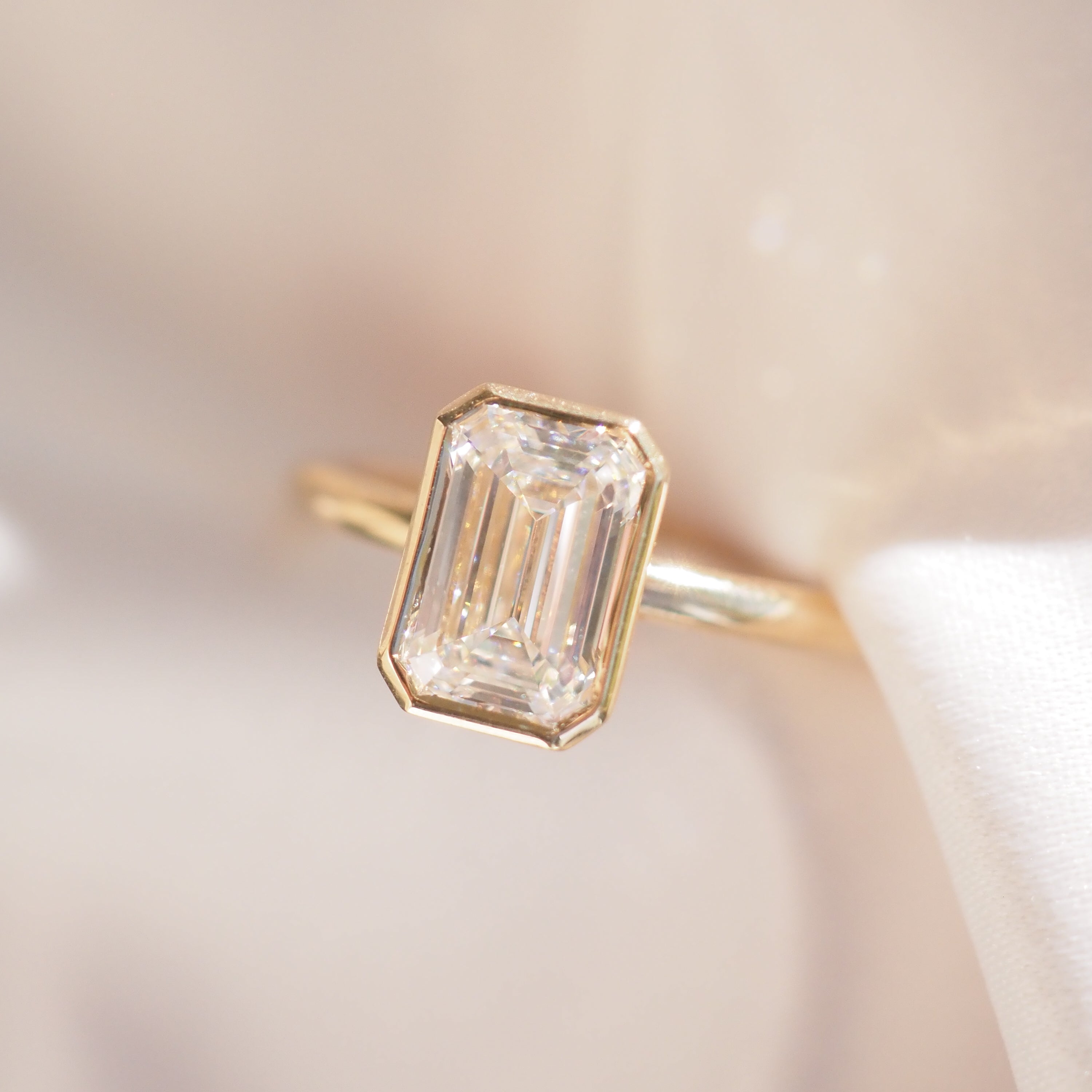 Eira | 1.5ct Emerald Solitaire Lab-Grown Diamond Engagement Ring