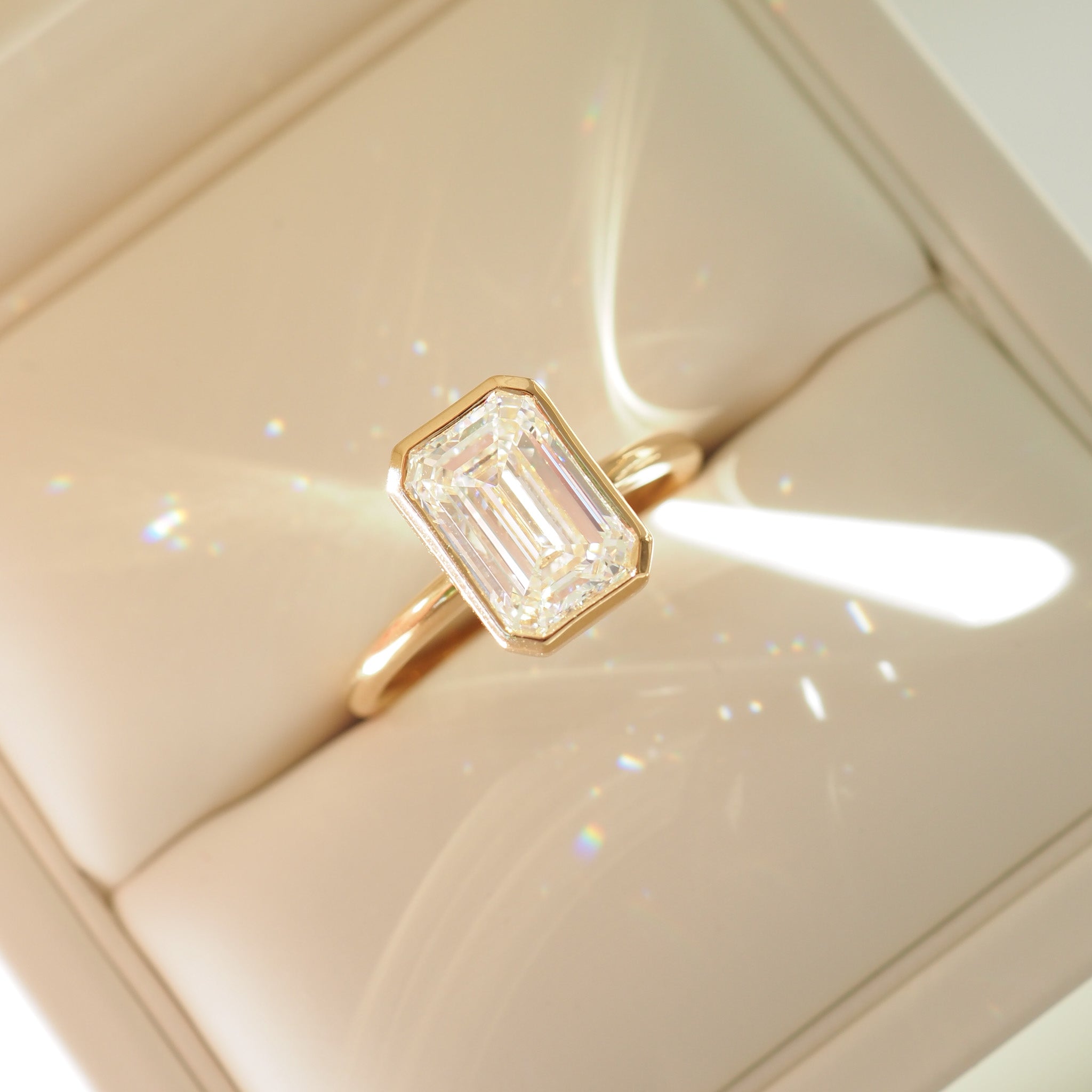 Eira | 2.5ct Emerald Solitaire Lab-Grown Diamond Engagement Ring