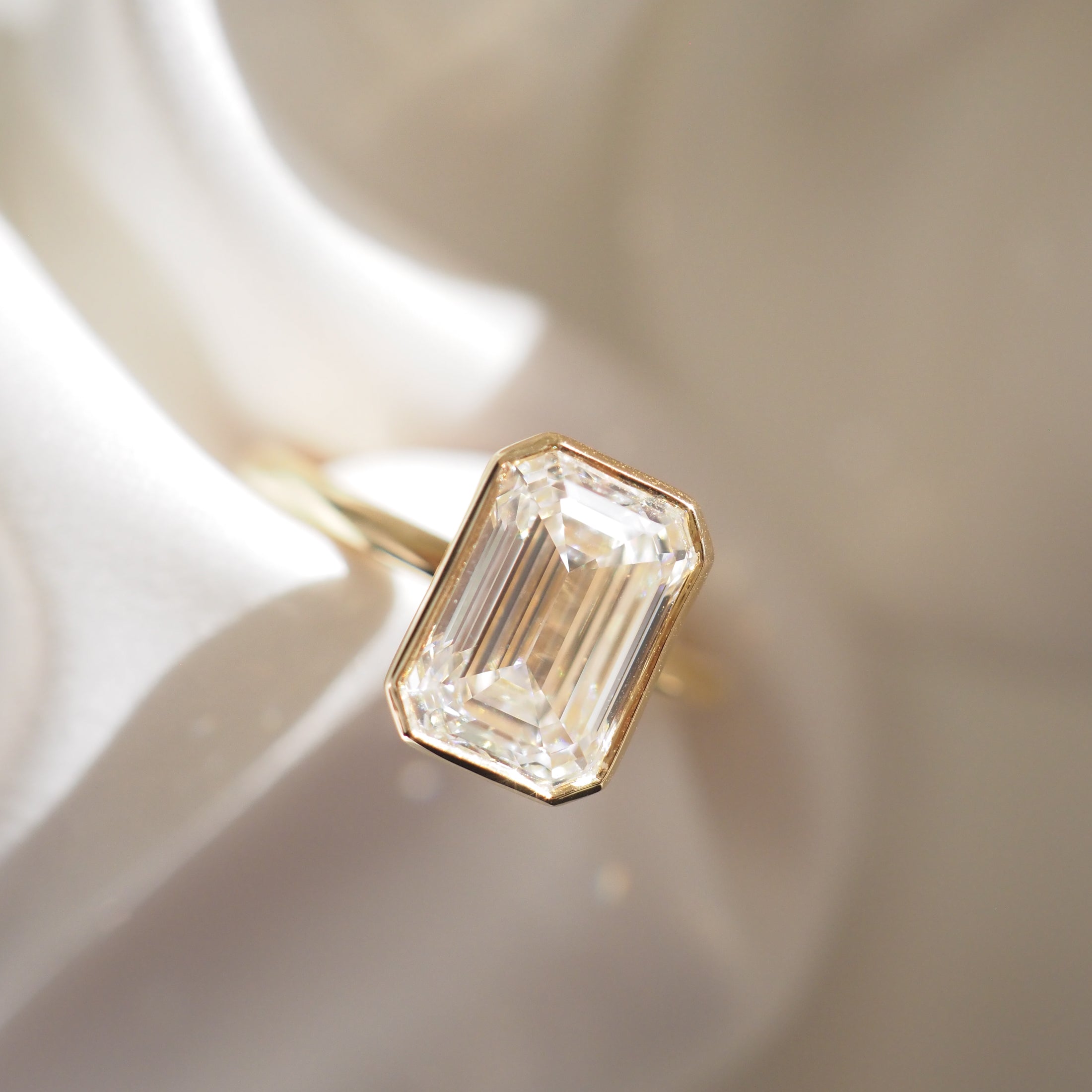 Eira | 3ct Emerald Solitaire Lab-Grown Diamond Engagement Ring