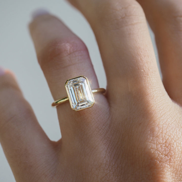 Eira | 3ct Emerald Solitaire Lab-Grown Diamond Engagement Ring
