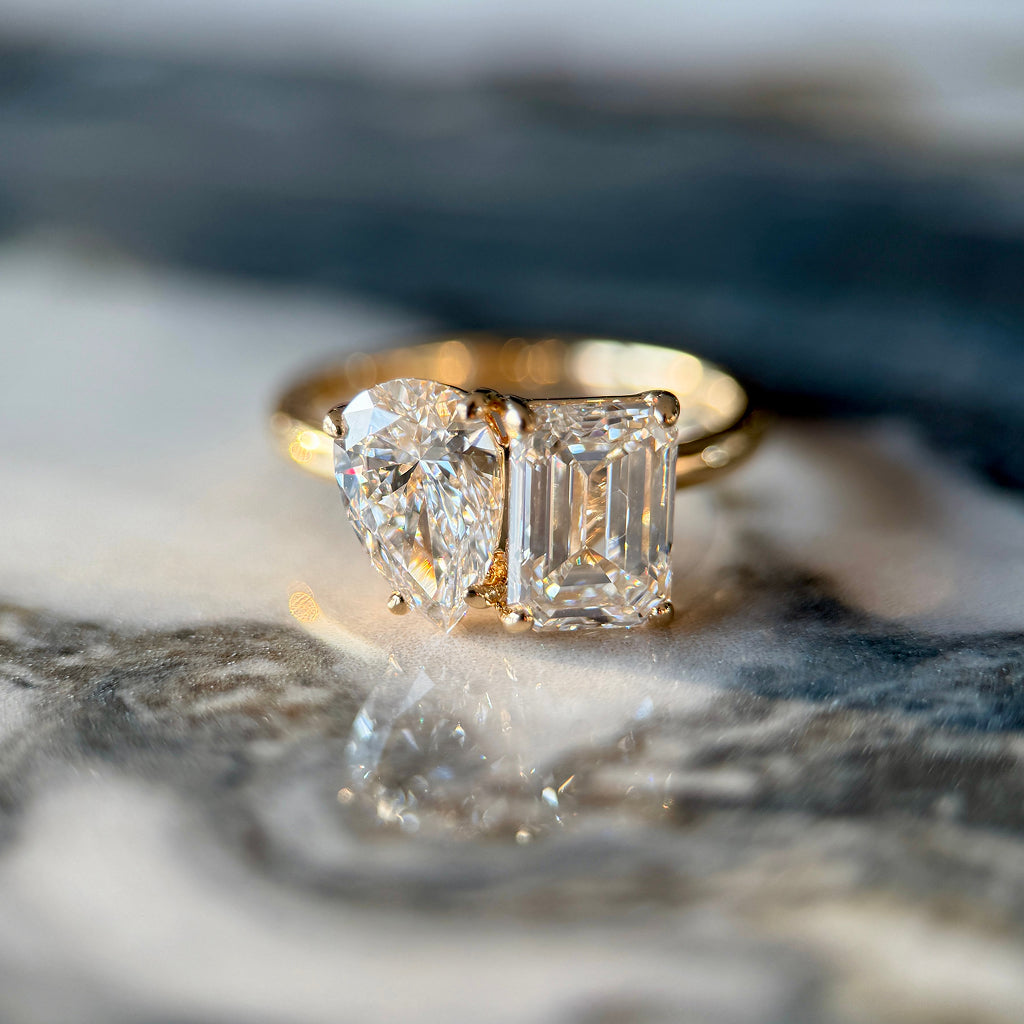 Emerald and Pear Moi et Toi - 2.5ct+ (D/E & VVS)