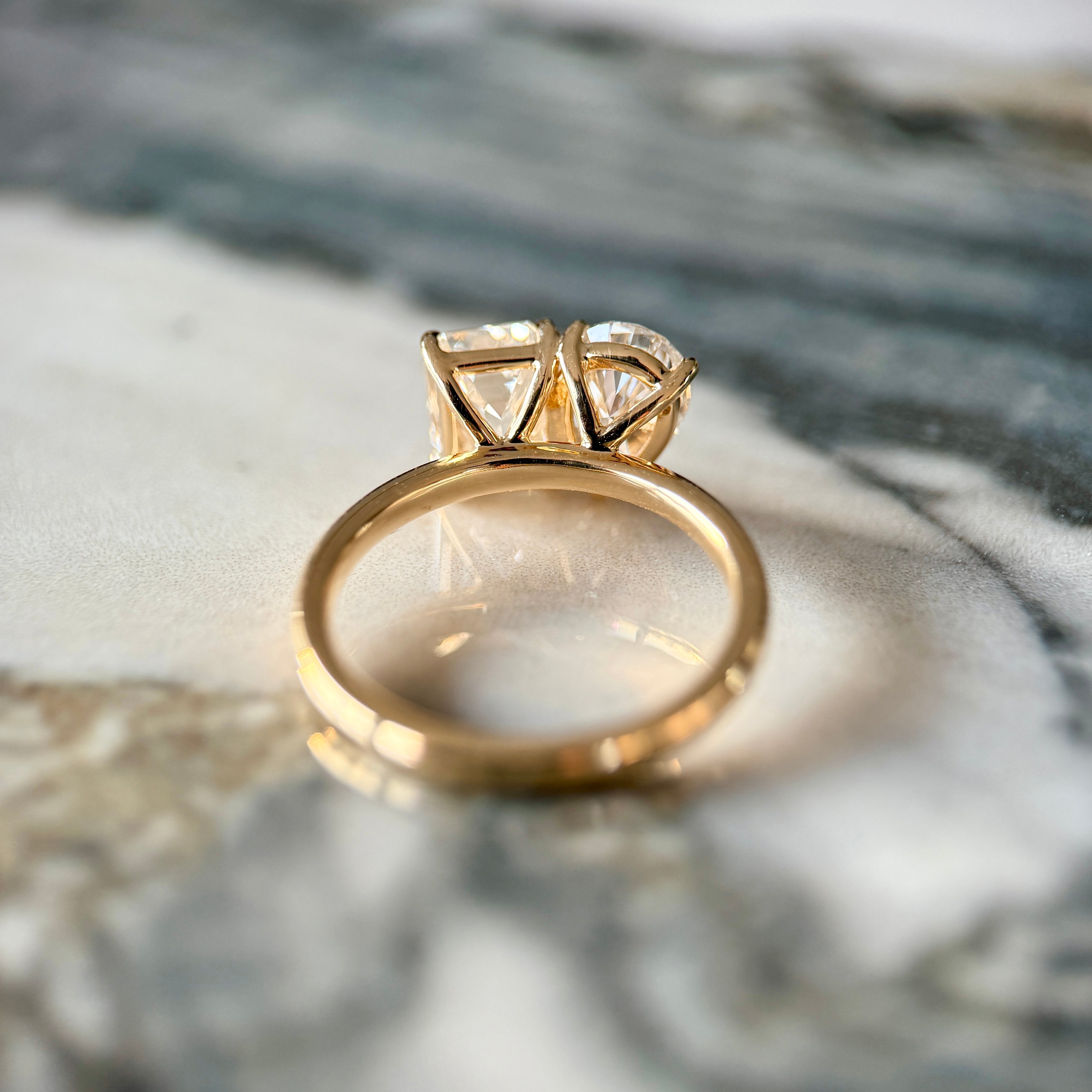 Emerald and Pear Moi et Toi - 2.5ct+ (D/E & VVS)