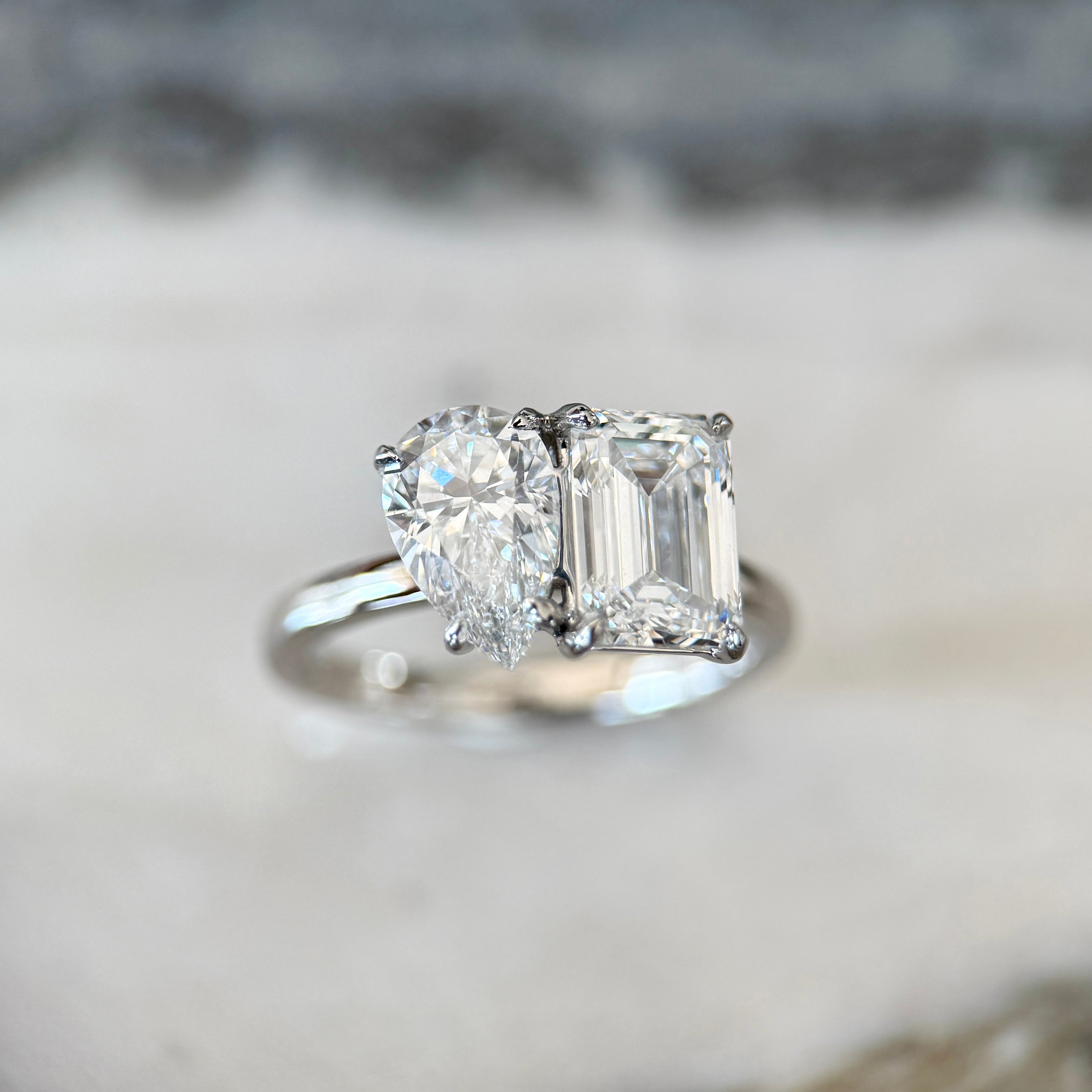 Emerald and Pear Moi et Toi - 2.5ct+ (D/E & VVS)