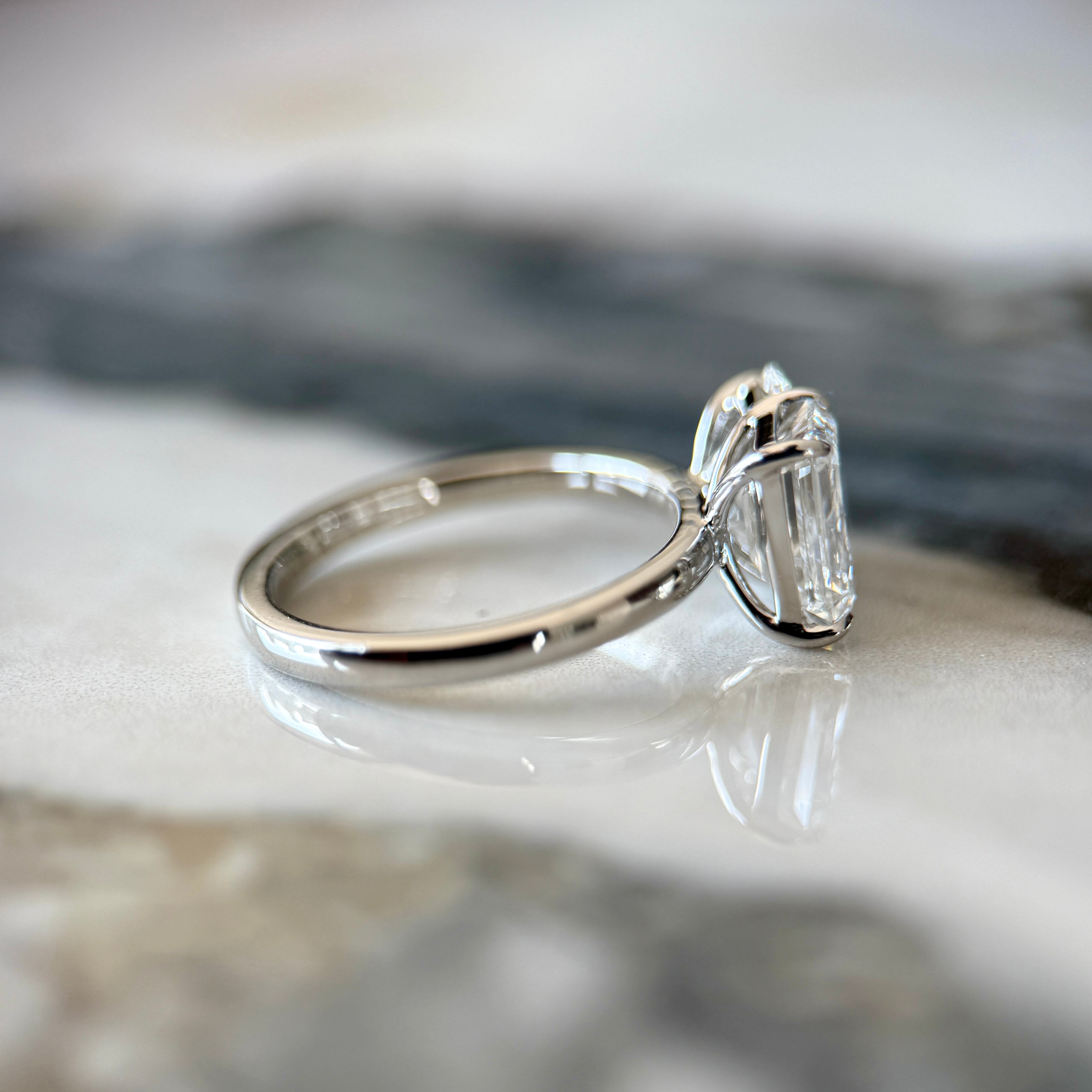 Emerald and Pear Moi et Toi - 2.5ct+ (D/E & VVS)