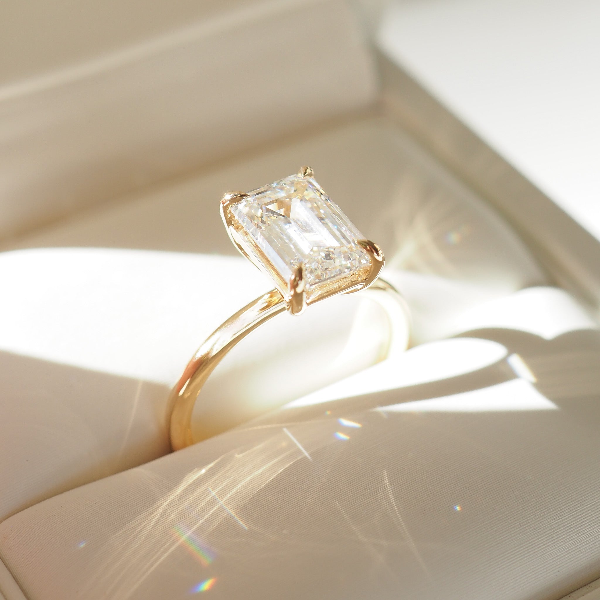 Eva | 2.5ct Emerald Solitaire Lab-Grown Diamond Engagement Ring