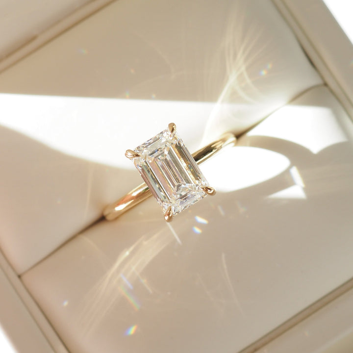 Eva | 2.5ct Emerald Solitaire Lab-Grown Diamond Engagement Ring