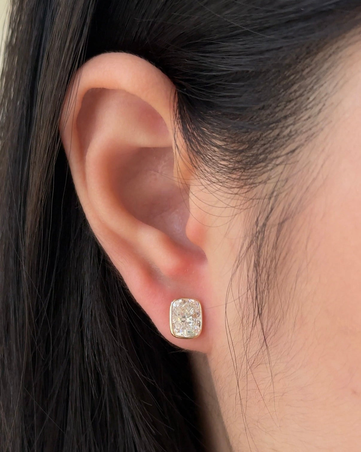 1.5 carats Cushion Cut Diamond Bezel Earring