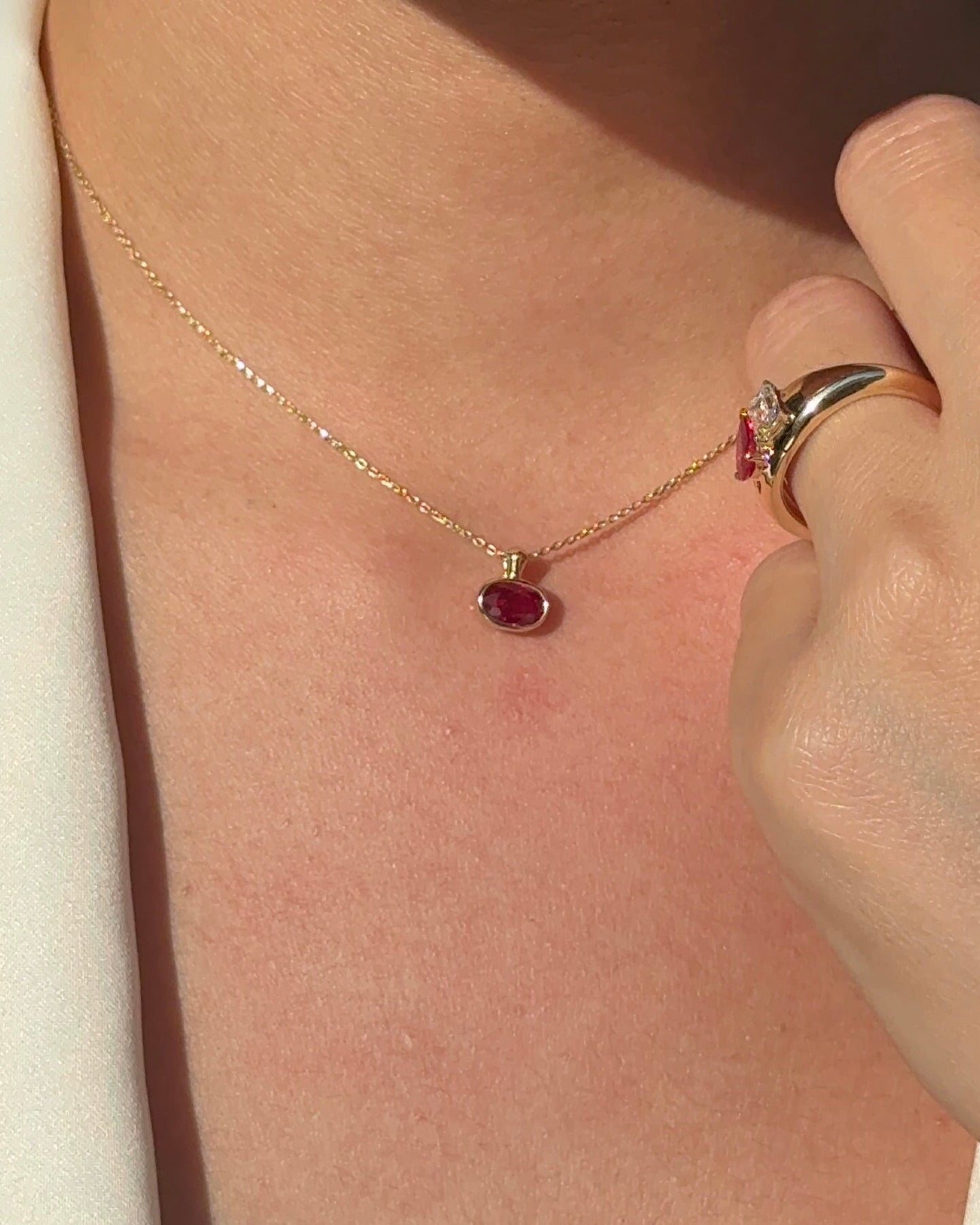 1 carats Oval cut Natural Ruby Patite Bezel Pendant Necklace