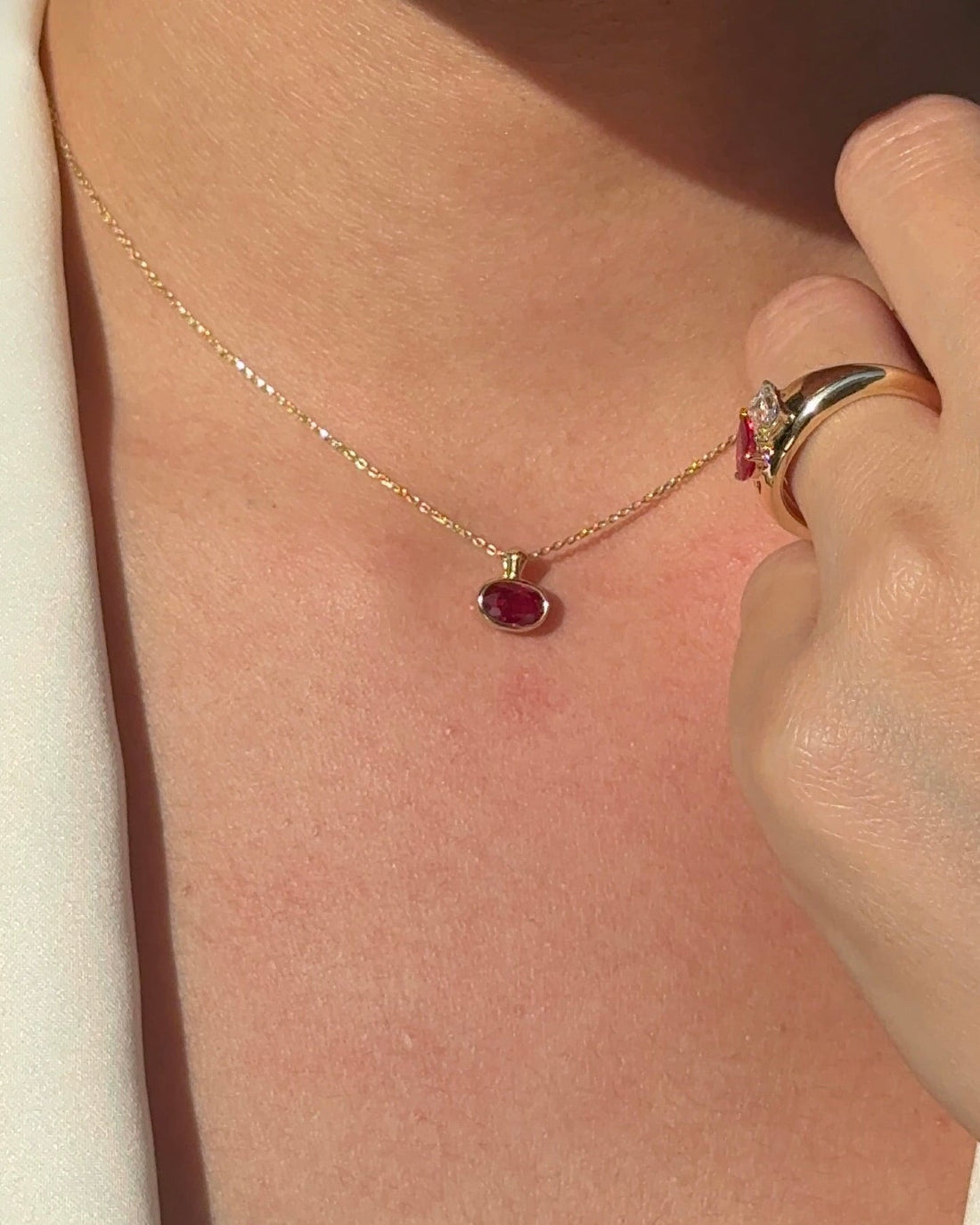 1 carats Oval cut Natural Ruby Patite Bezel Pendant Necklace