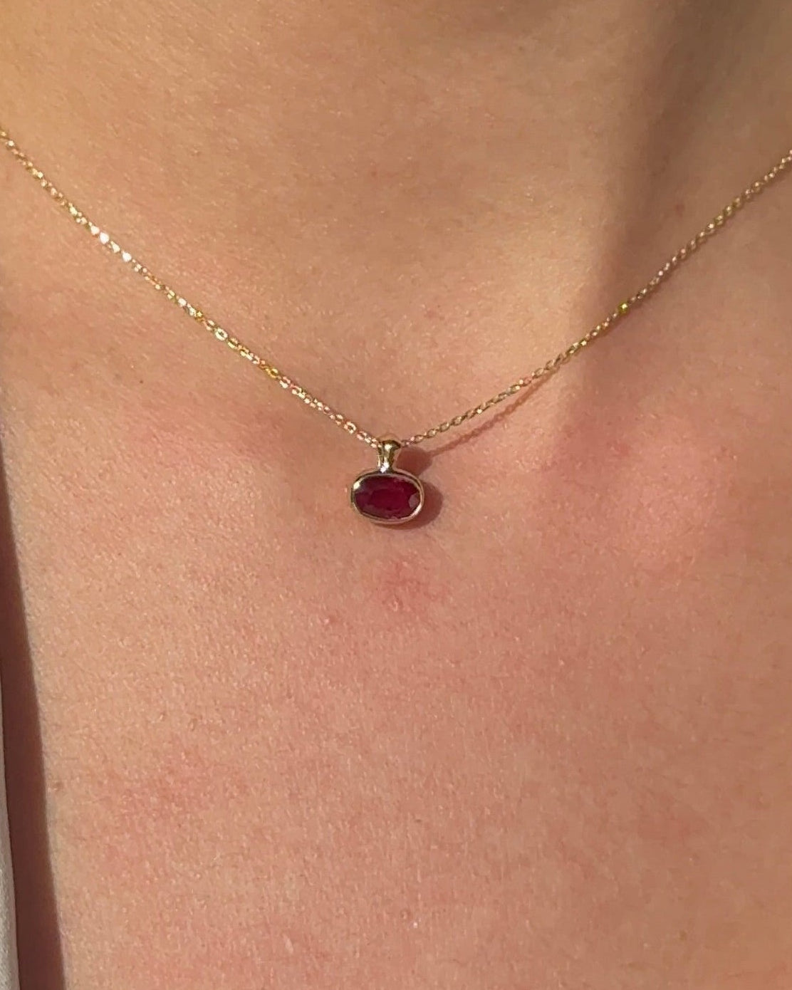 1 carats Oval cut Natural Ruby Patite Bezel Pendant Necklace