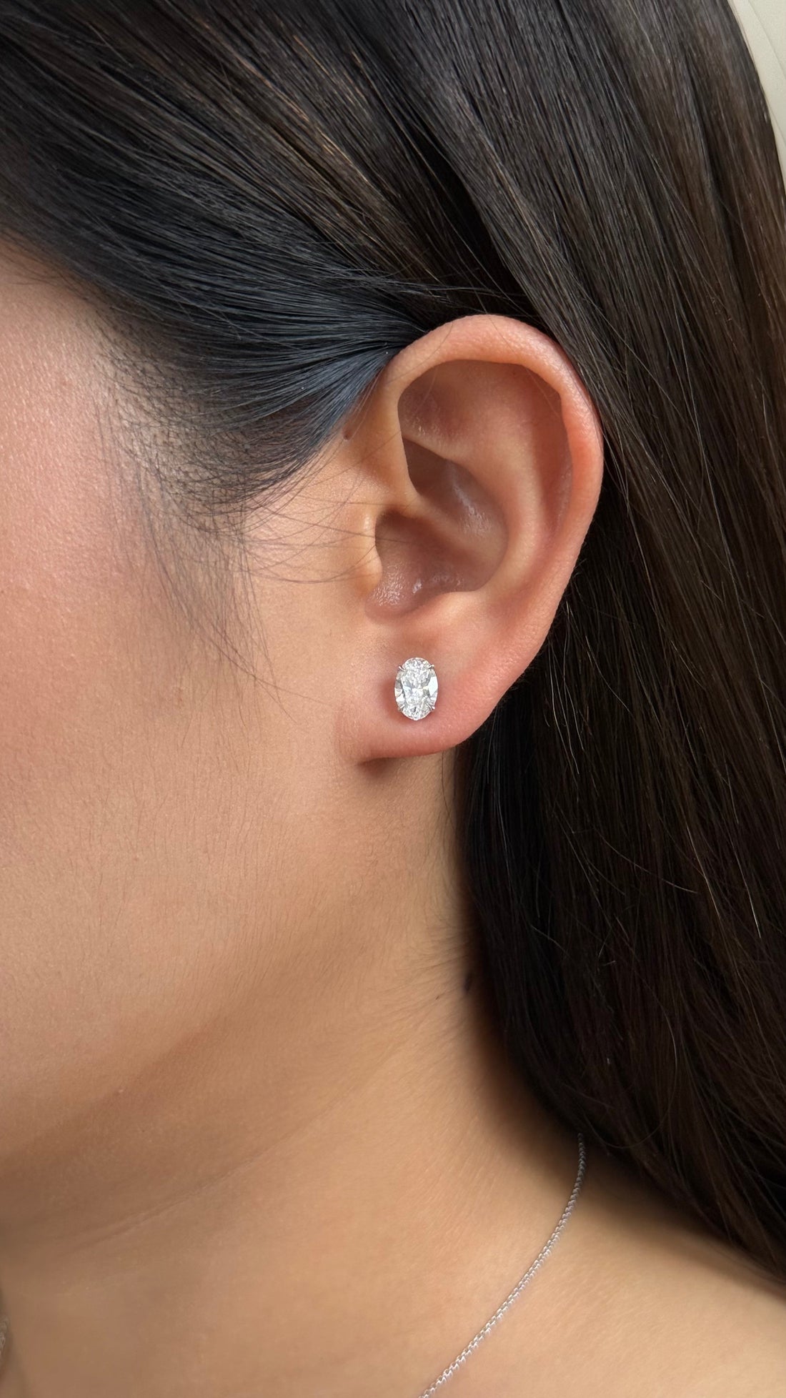 1 carats Oval Cut Diamond Earrings