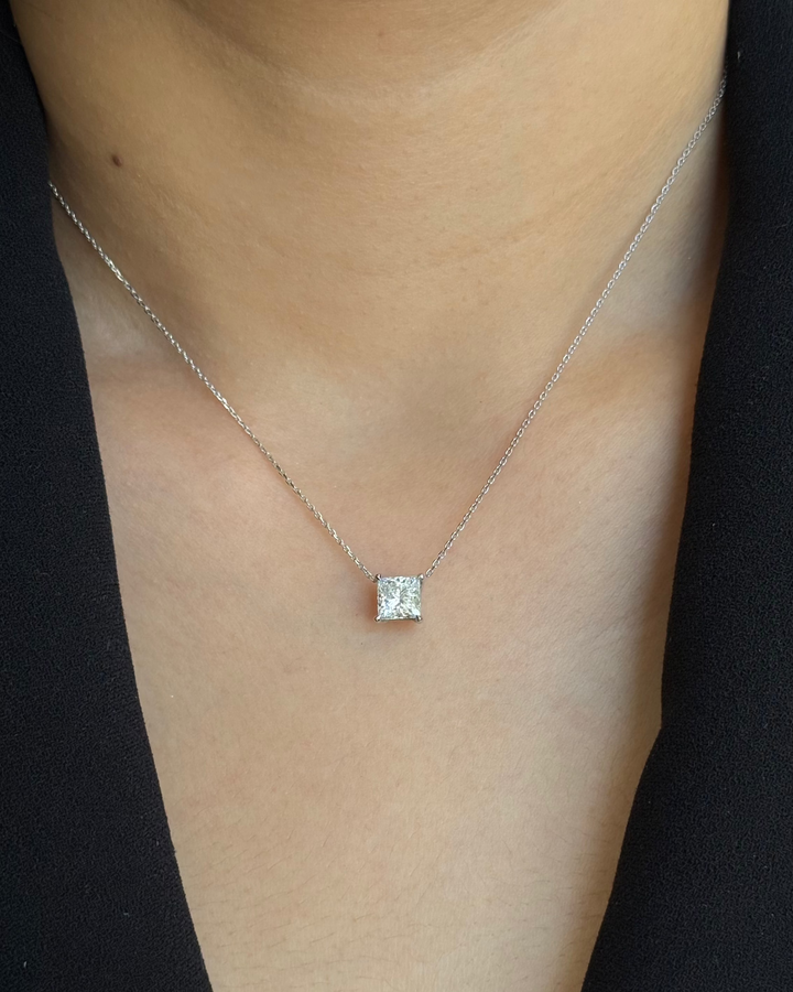 1 carats Princess cut Diamond Pendant Necklace
