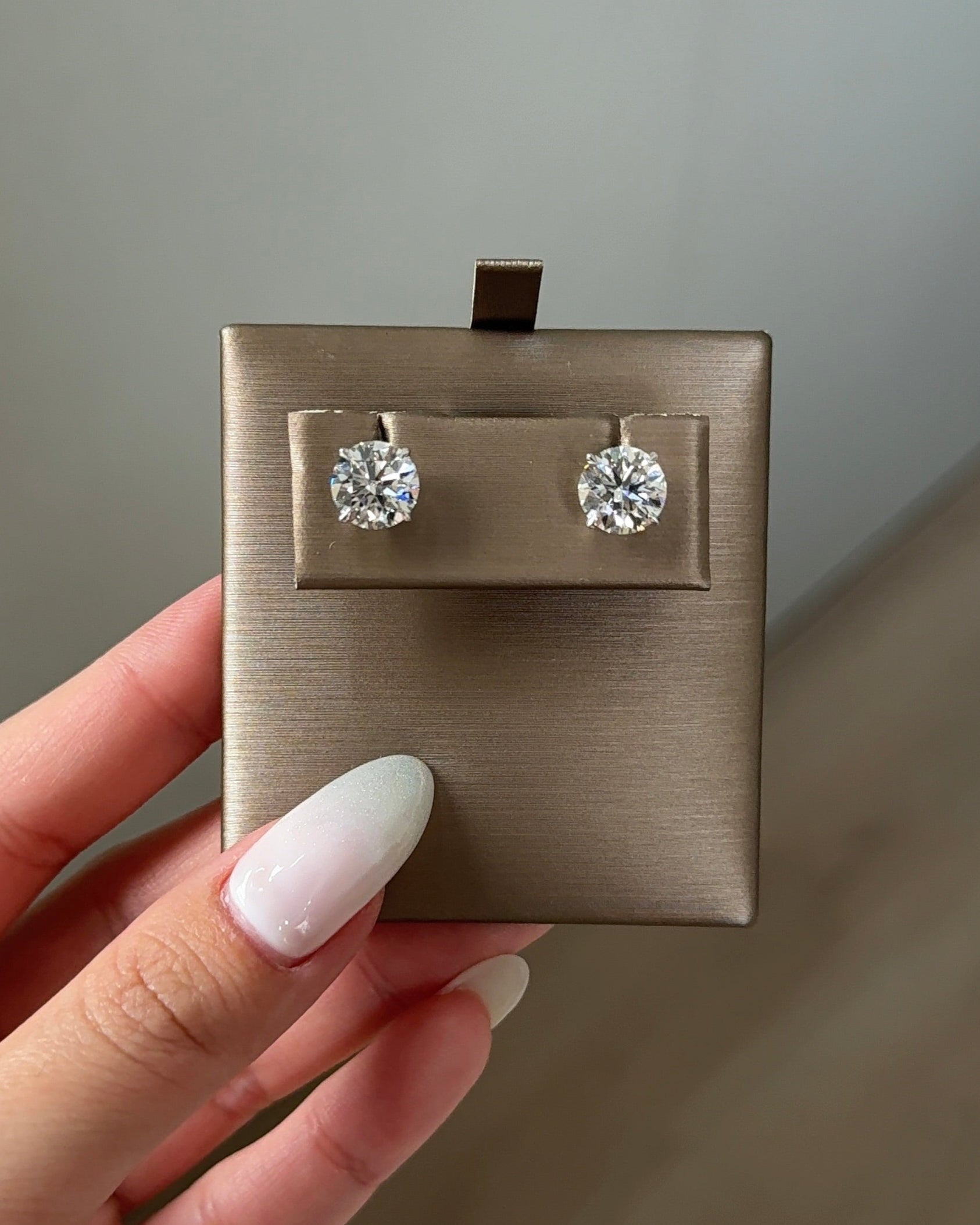 2 carats Round Cut Diamond Martini Earring