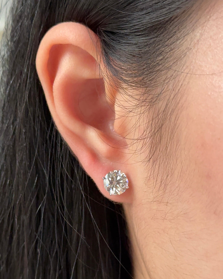 2 carats Round Cut Diamond Martini Earring