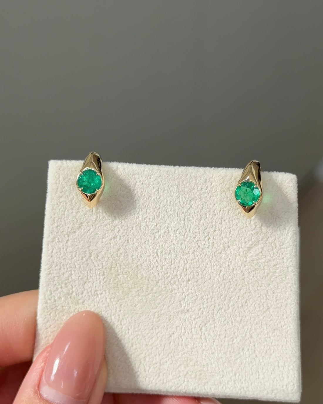 40 Pointer Round cut Natural Emerald Bezel XL Huggies Earrings