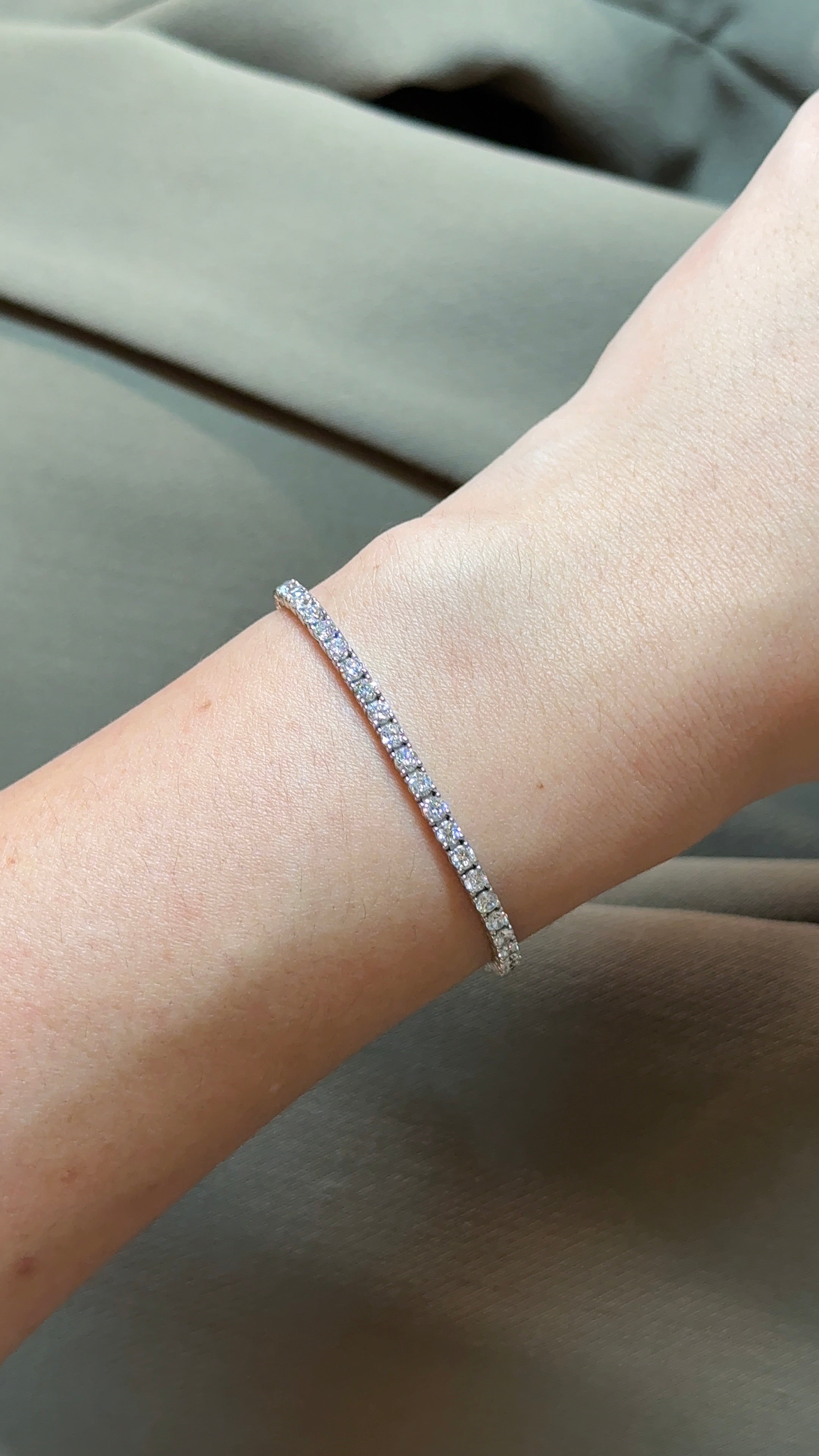 6 Pointer Round Cut Diamond Tennis Bracelet