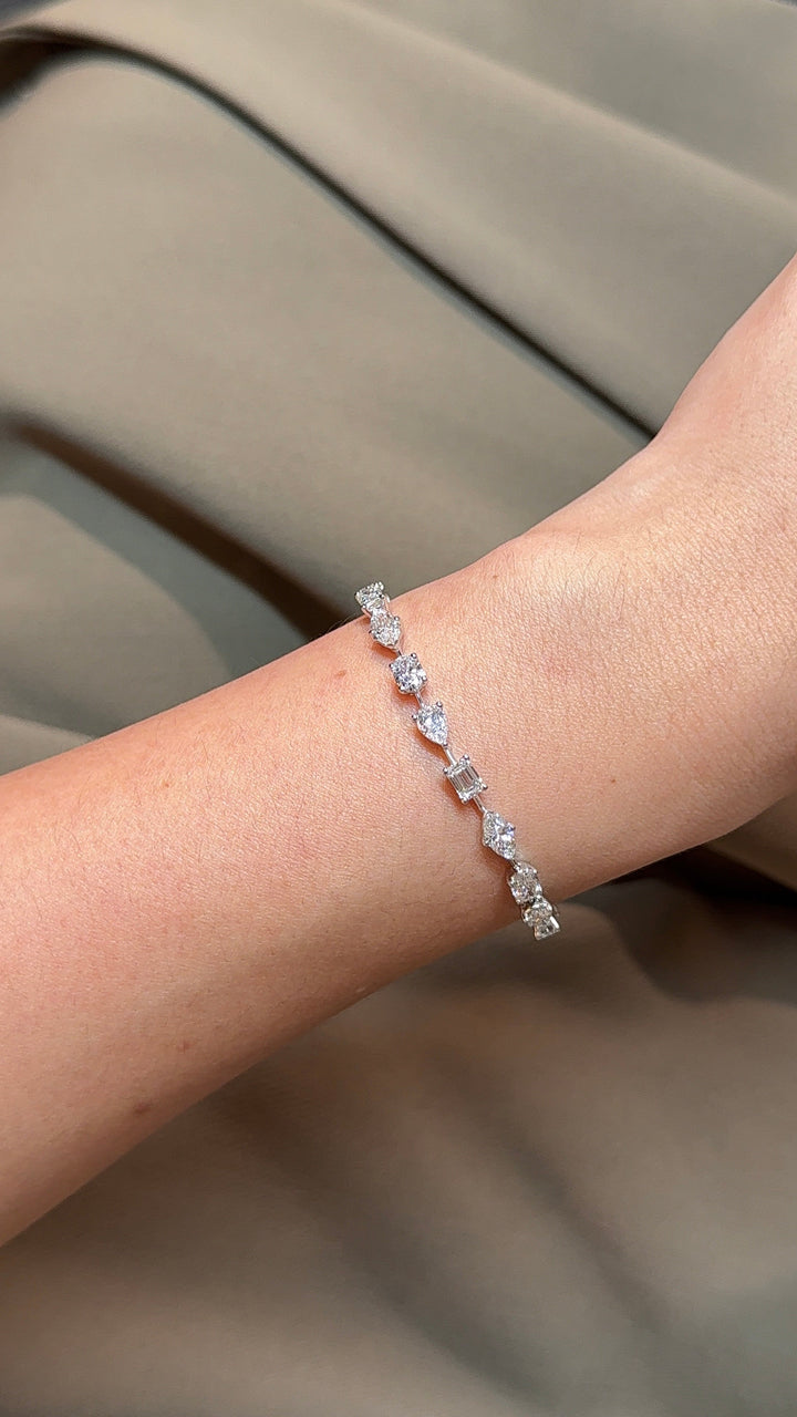 30 Pointer Mixed Fancy Diamond Bracelet