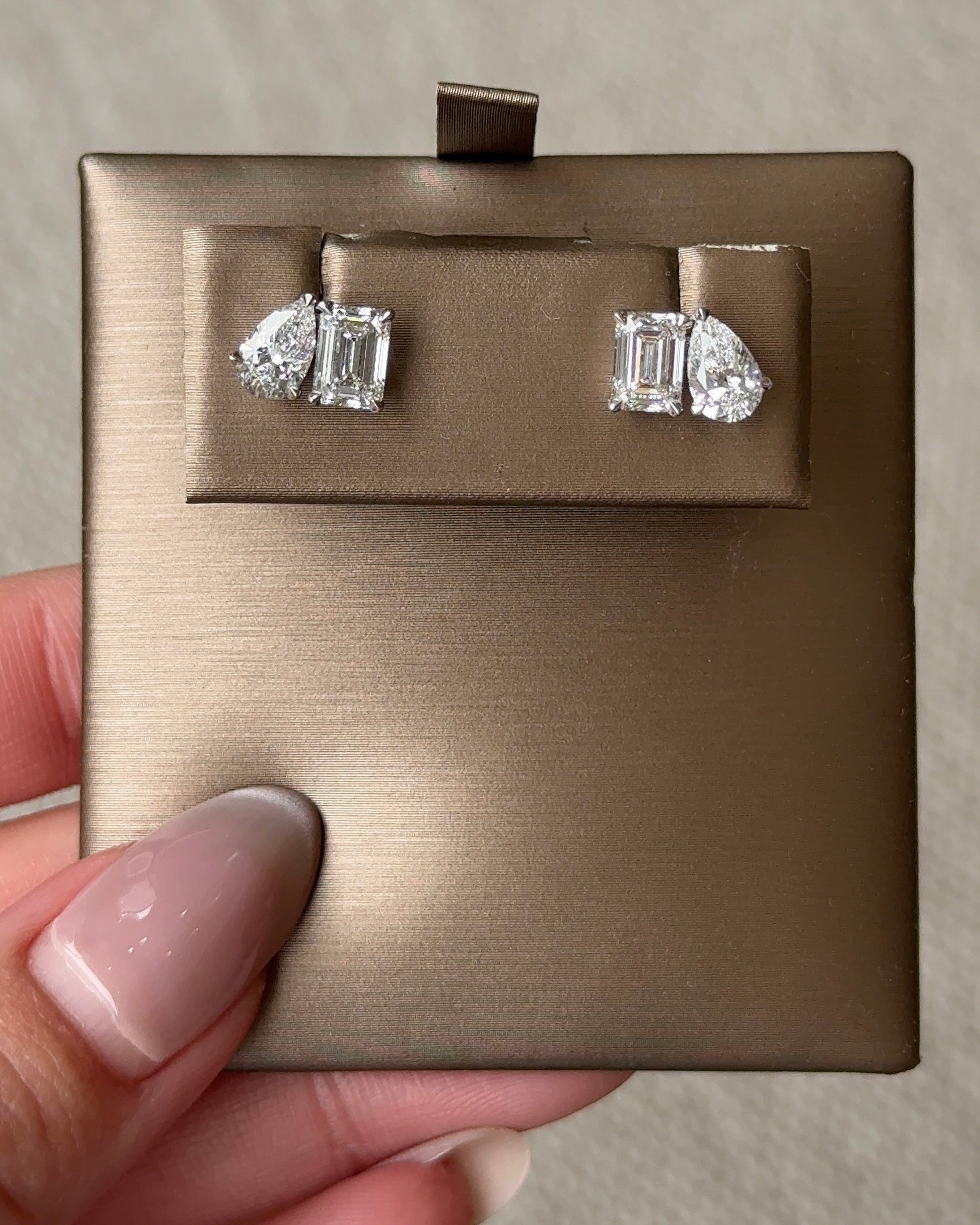 50 and 70 Pointer Pear and Emerald cut Diamond Toi Ei Moi Earrings