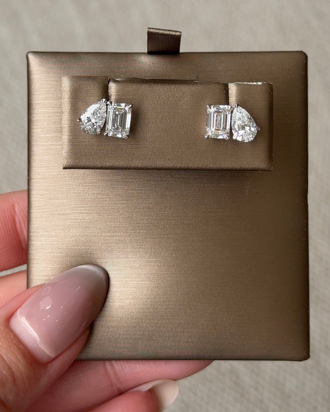 50 and 70 Pointer Pear and Emerald cut Diamond Toi Ei Moi Earrings