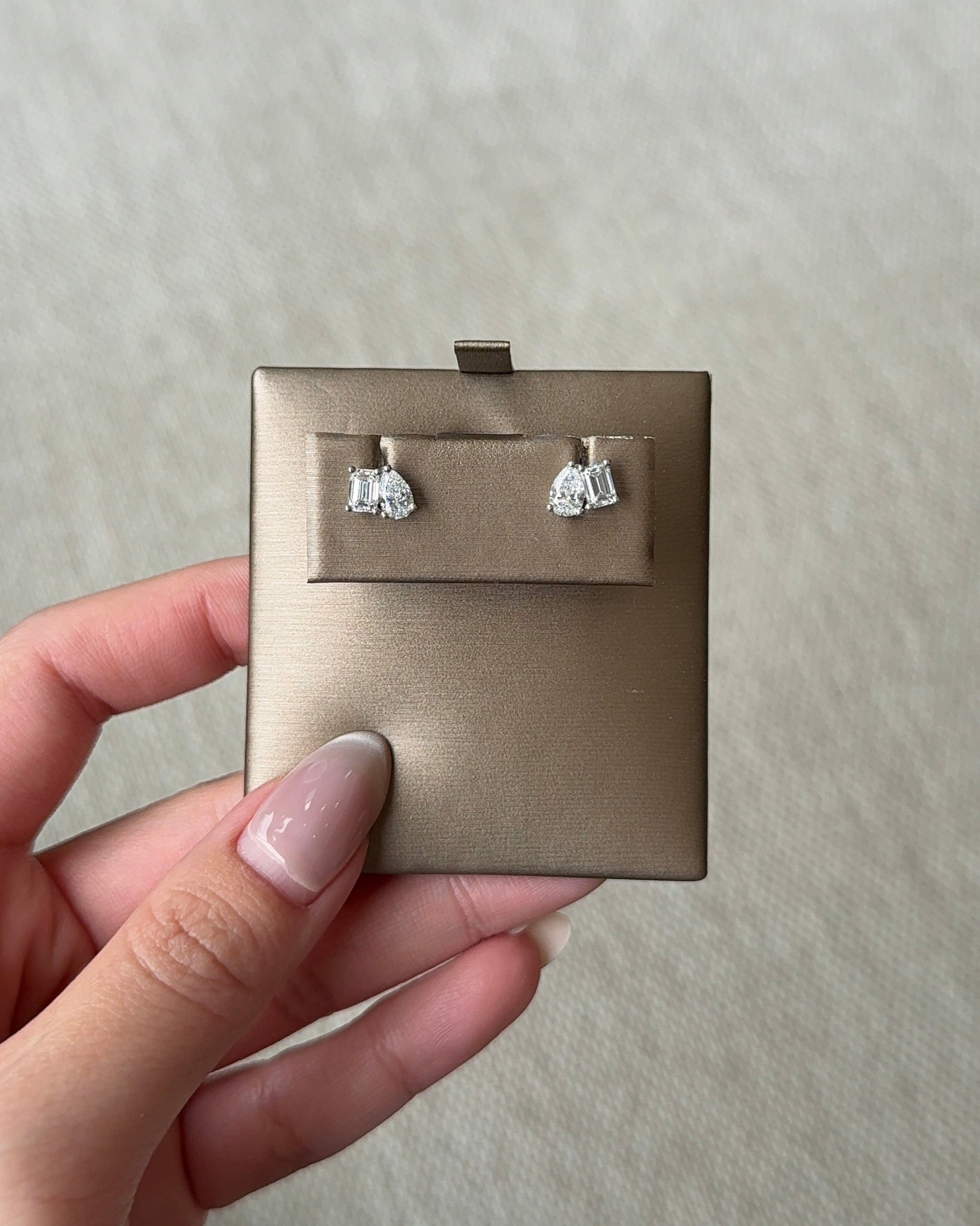 30 Pointer Toi Et Moi Diamond Earrings