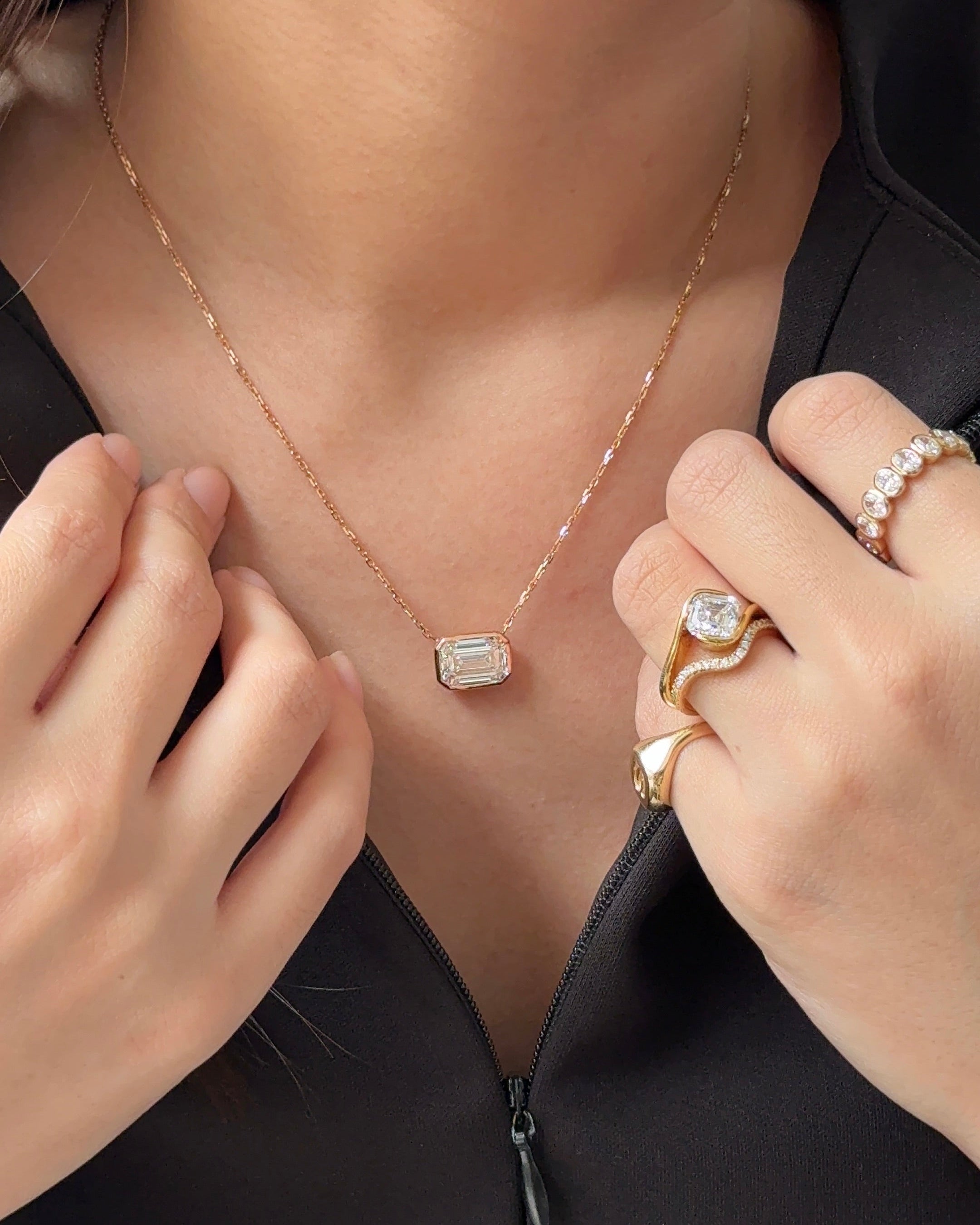 4 carats Emerald cut Diamond Bezel Pendant Necklace