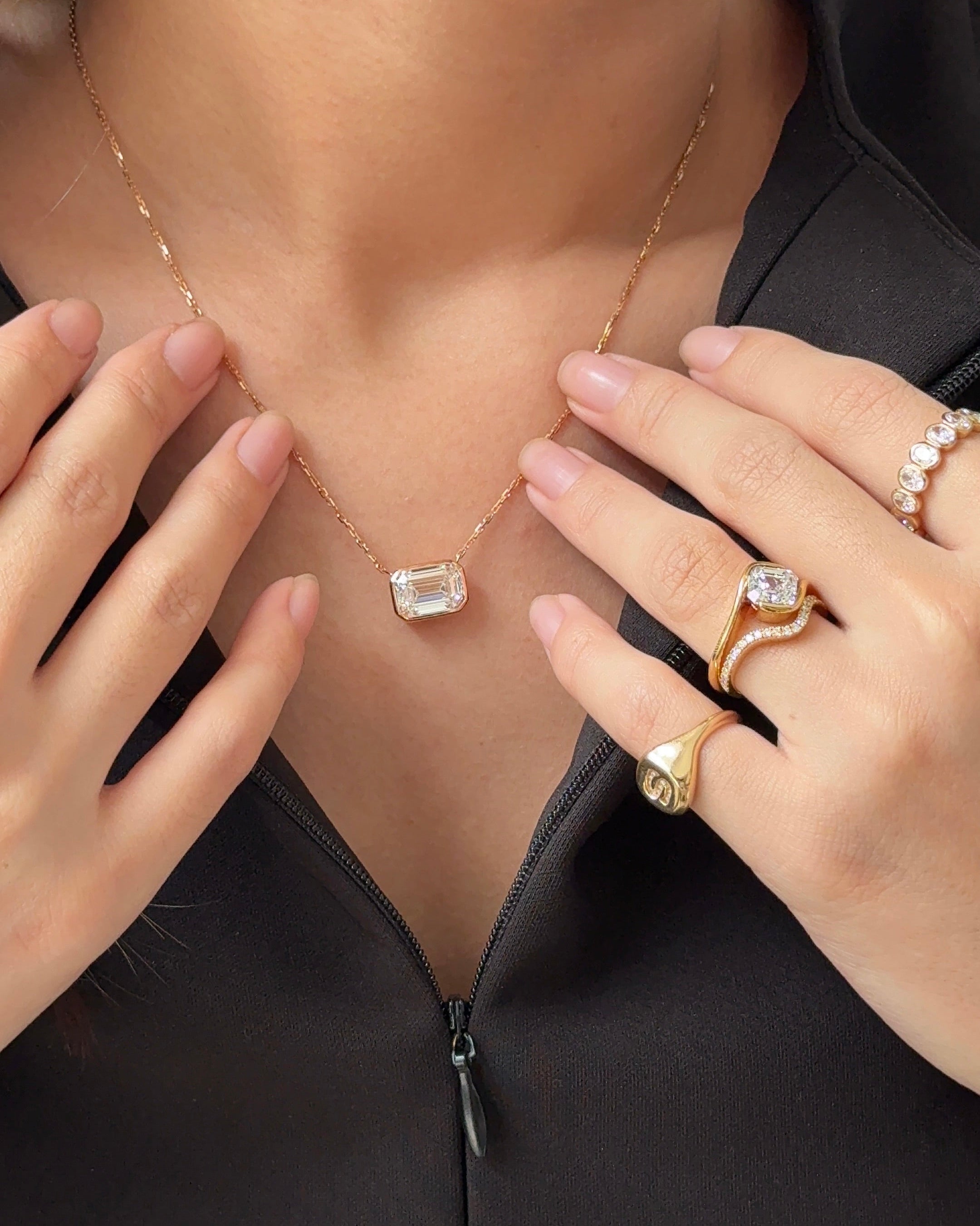 4 carats Emerald cut Diamond Bezel Pendant Necklace