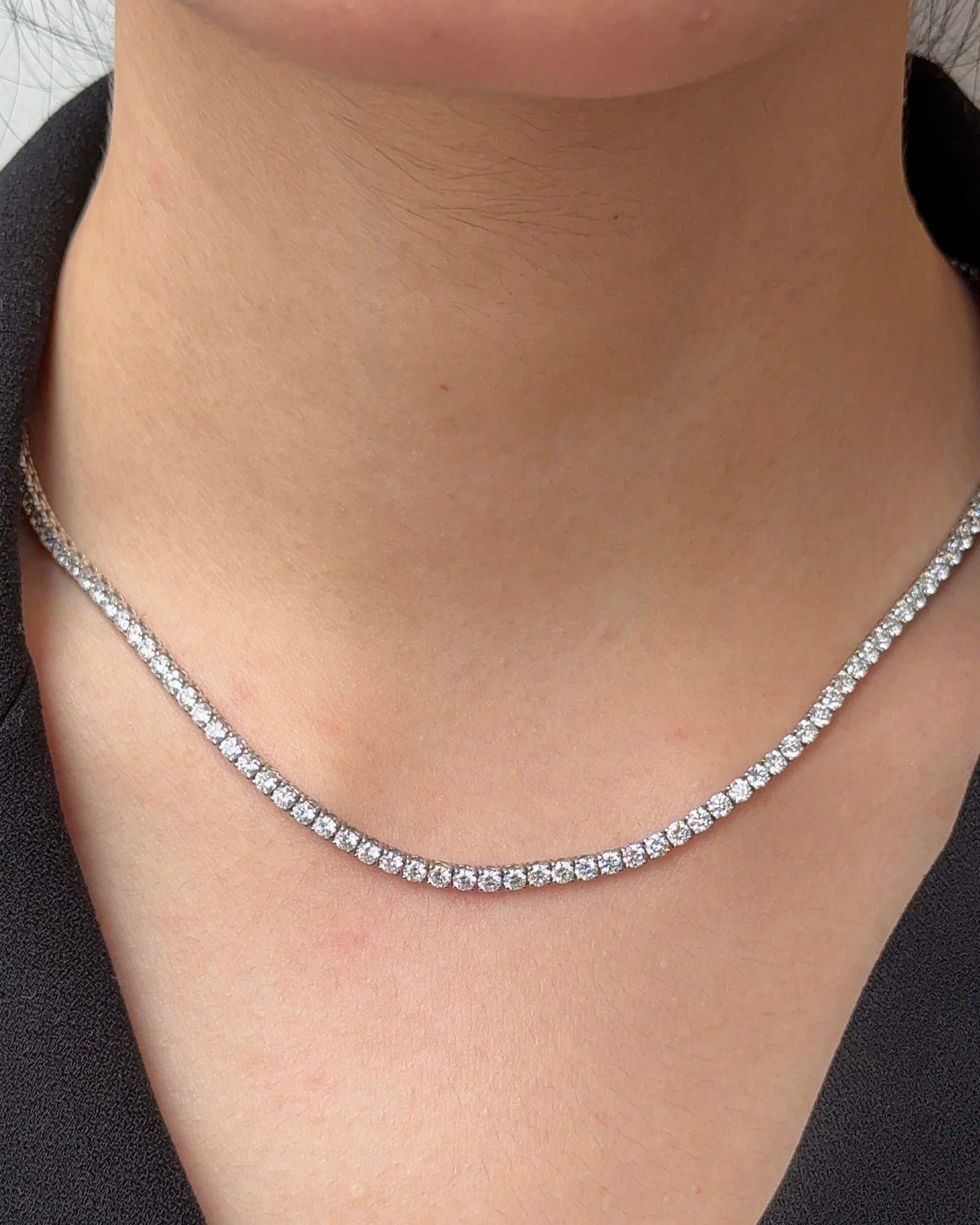 6 Pointer Round cut Diamond Tennis Necklace