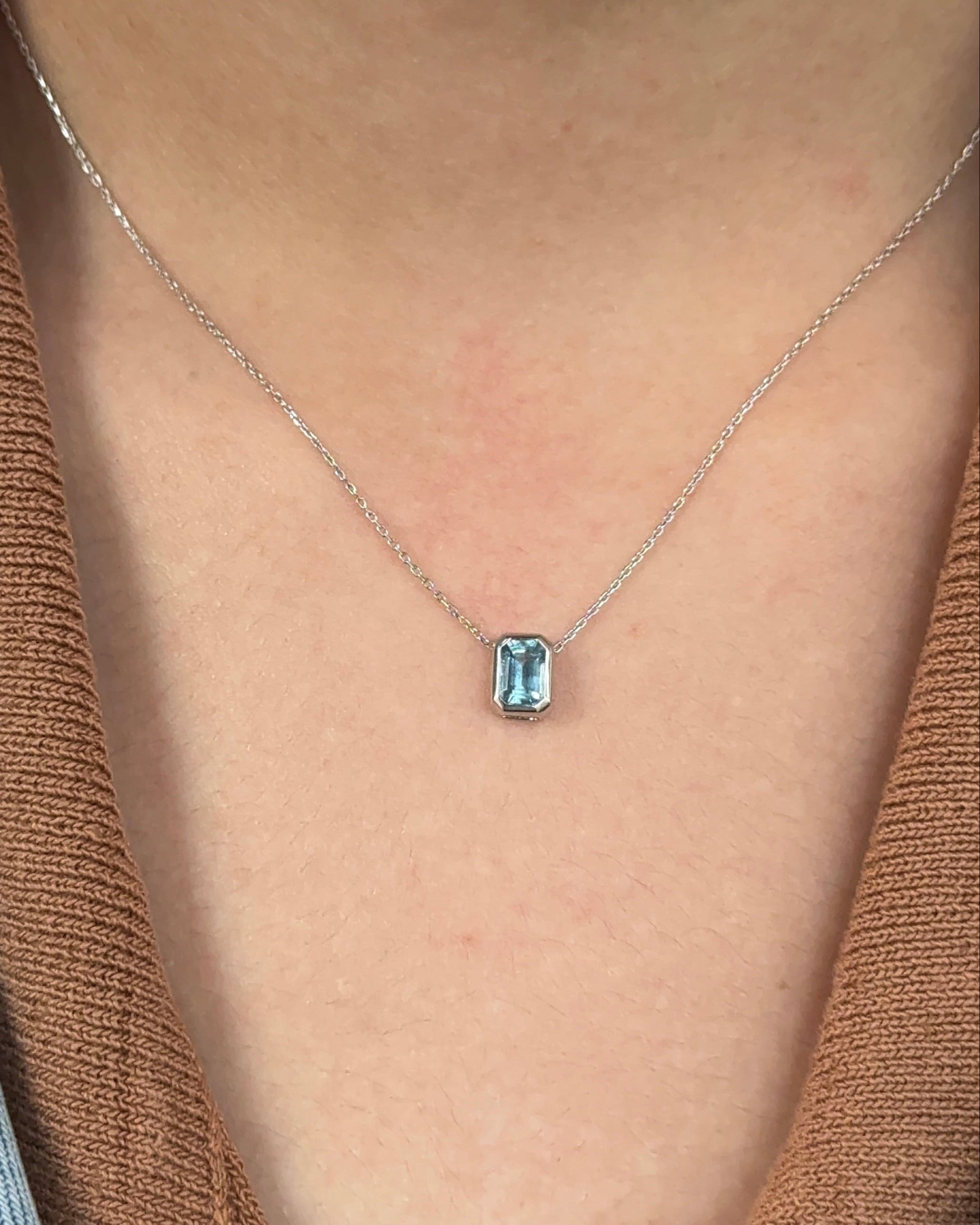 50 Pointer Emerald cut Natural Santa Maria Aquamarine Pendant Necklace