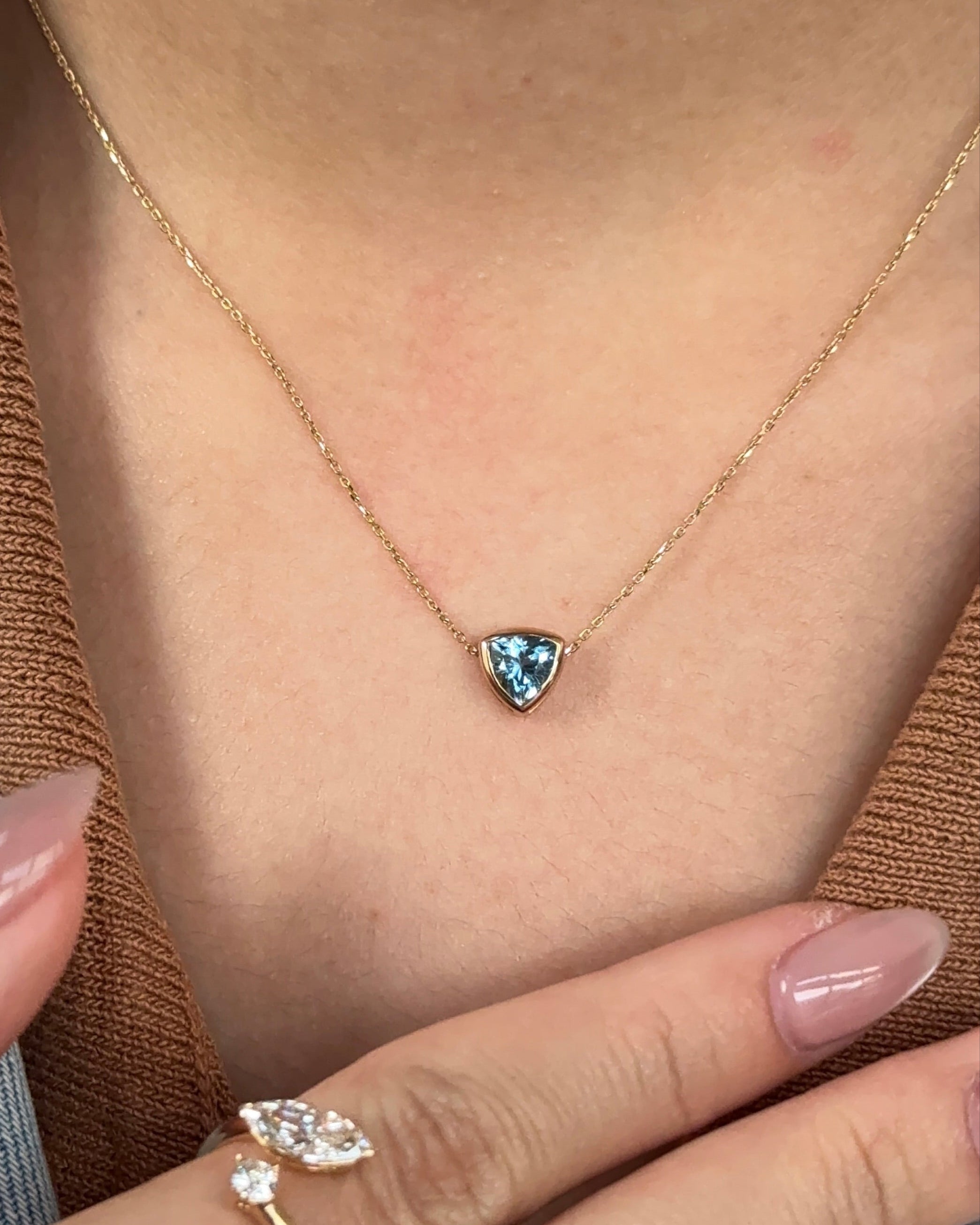 70 Pointer Triangle cut Natural Santa Maria Aquamarine Bezel Pendant Necklace