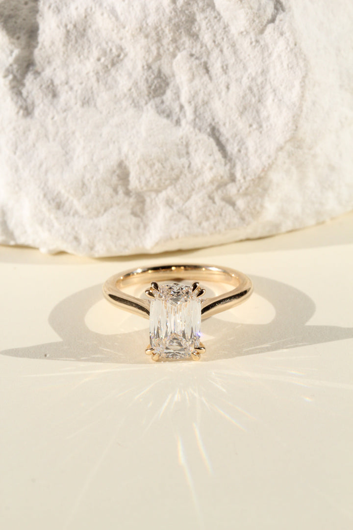 3.01 Scissor Cut Elongated Cushion Lab Diamond Amsterdam