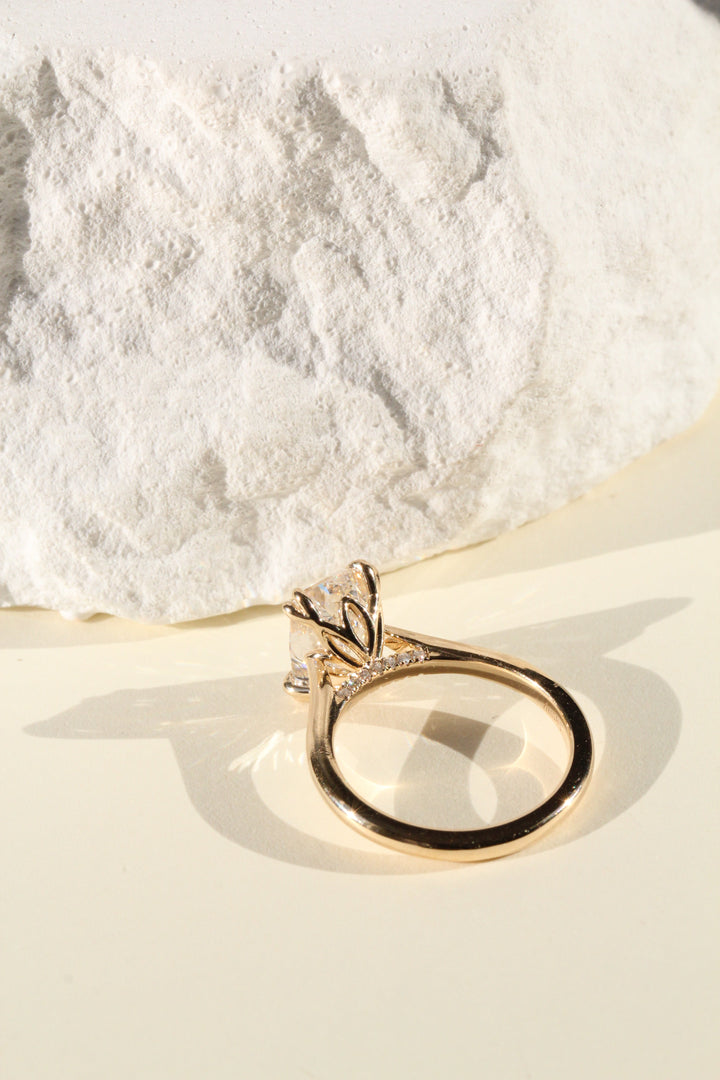 3.01 Scissor Cut Elongated Cushion Lab Diamond Amsterdam