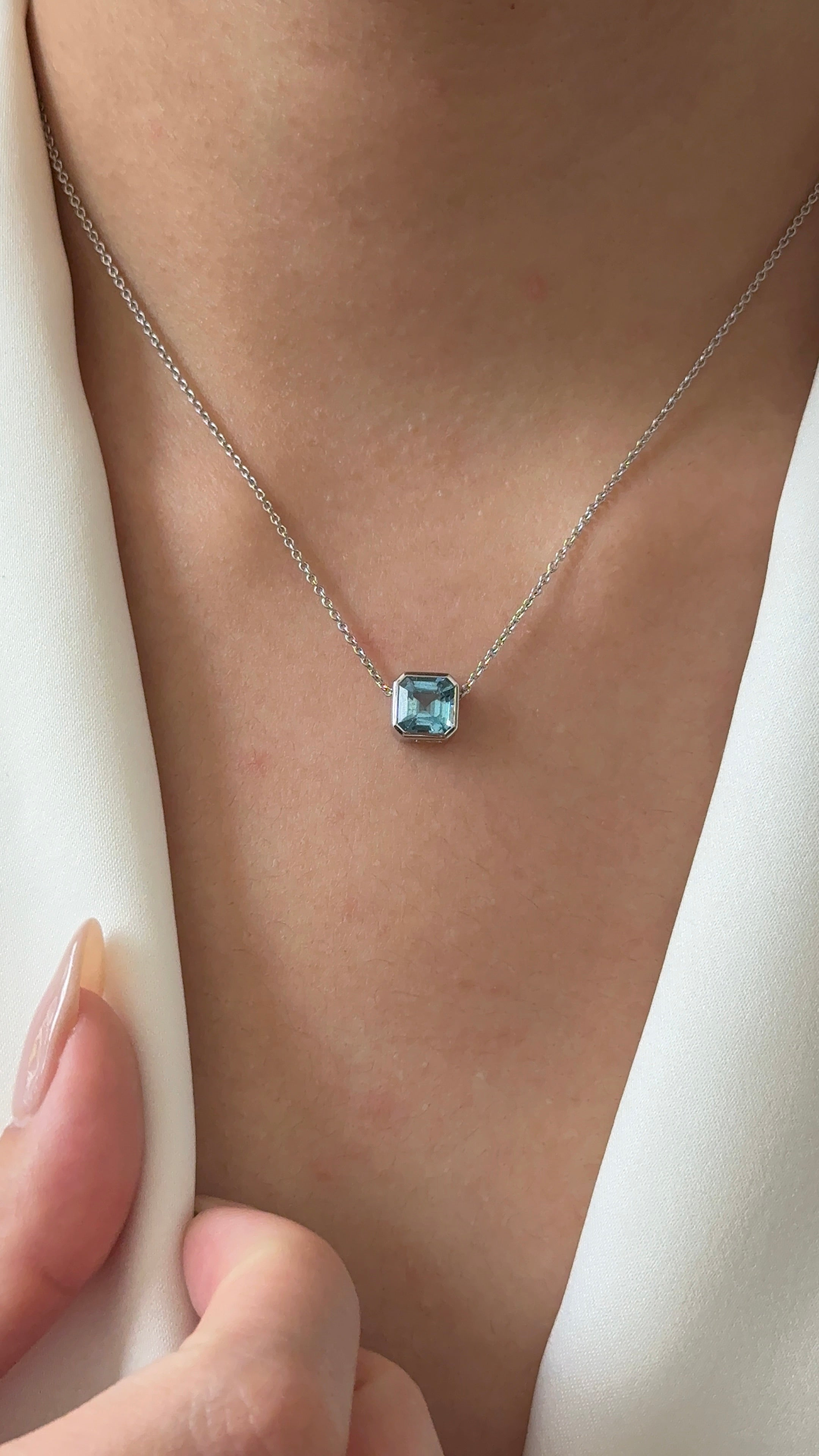1 carats Asscher cut Natural Santa Maria Aquamarine Bezel Pendant Necklace