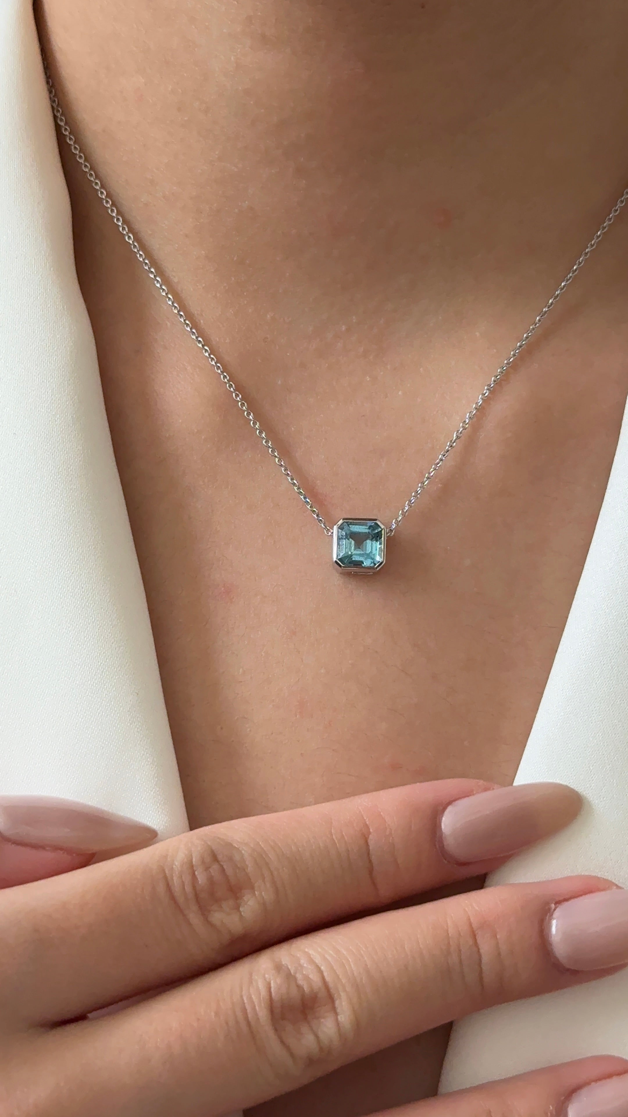 1 carats Asscher cut Natural Santa Maria Aquamarine Bezel Pendant Necklace