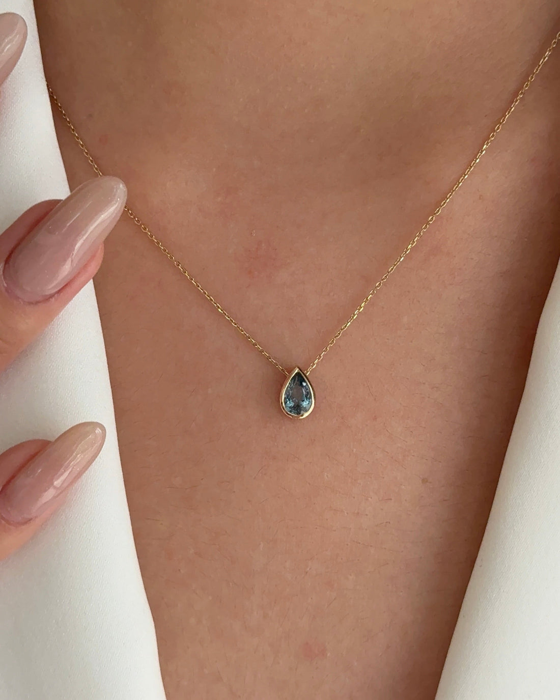 40 Pointer Pear cut Natural Santa Maria Aquamarine Pendant Necklace