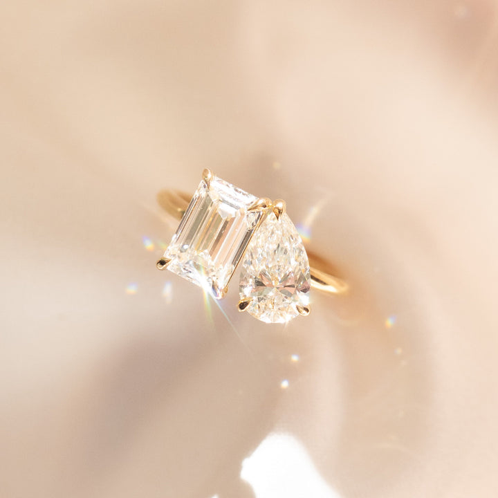 Rosa | Pear & Emerald Toi et Moi Lab-Grown Diamond Engagement Ring