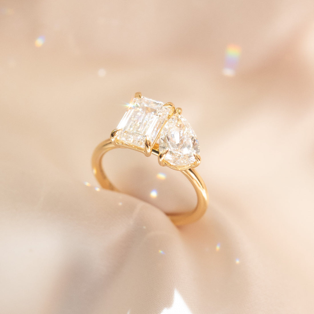 Rosa | Pear & Emerald Toi et Moi Lab-Grown Diamond Engagement Ring