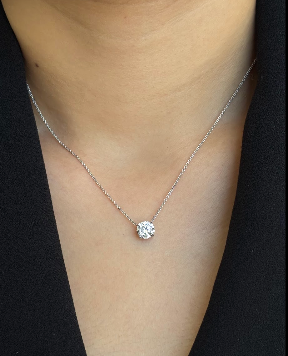 1 carats Round cut Diamond Pendant Necklace