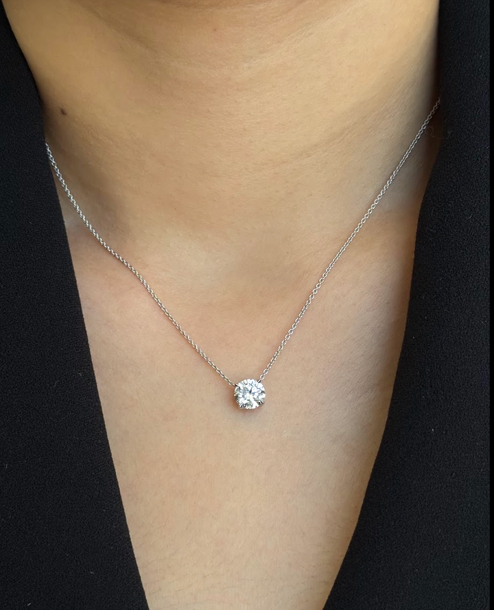 1 carats Round cut Diamond Pendant Necklace