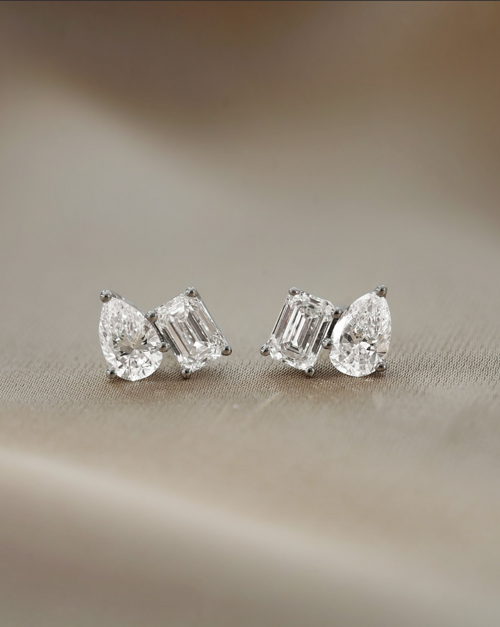 30 Pointer Toi Et Moi Diamond Diagonal Earrings